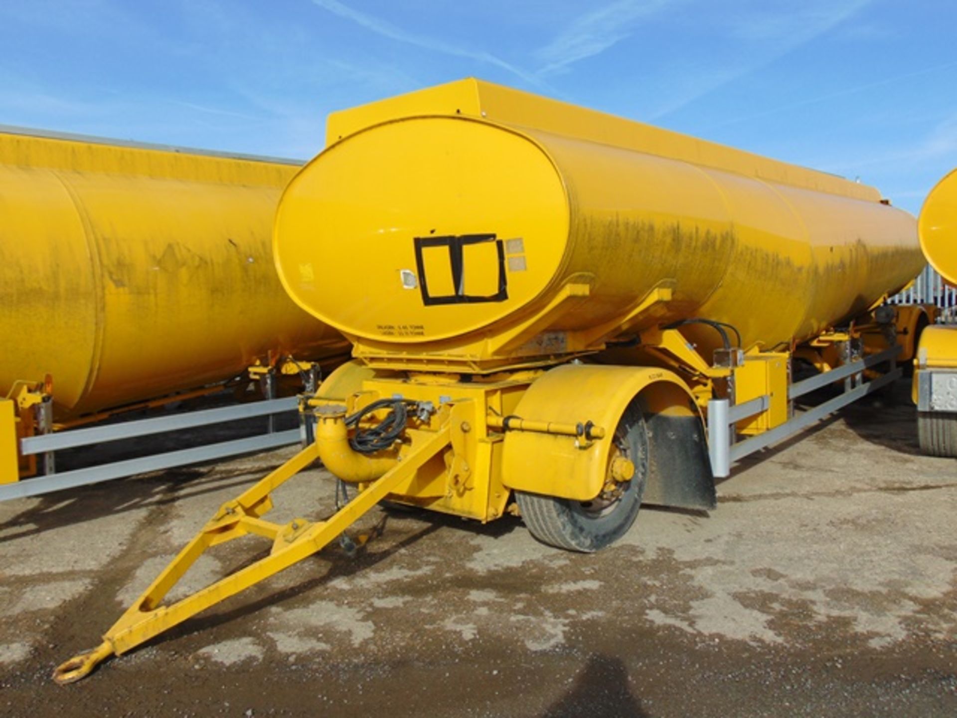 24000 Ltr Twin Axle Fluid Transfer Tanker Trailer