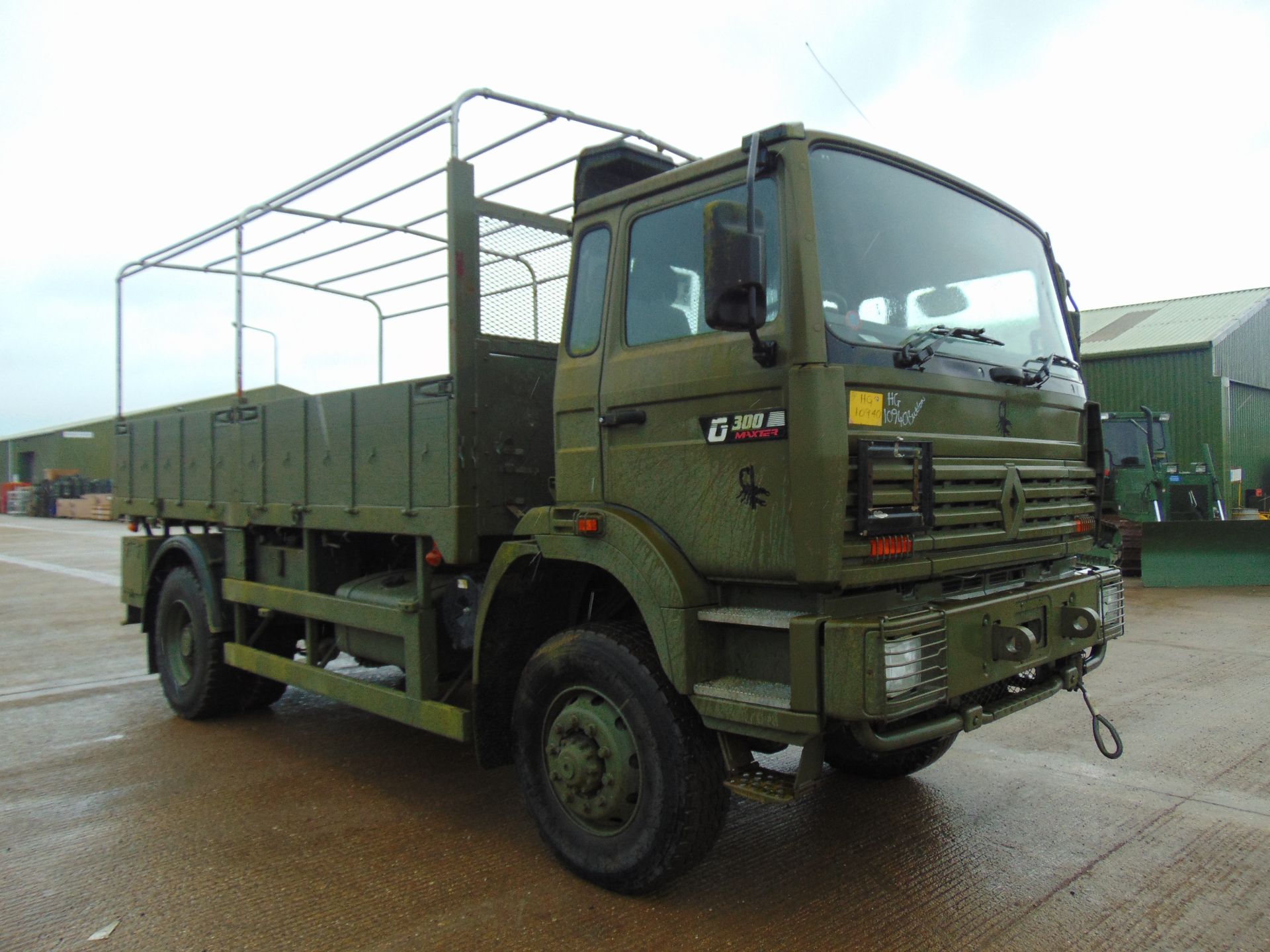 Renault G300 Maxter RHD 4x4 8T Cargo Truck with fitted winch