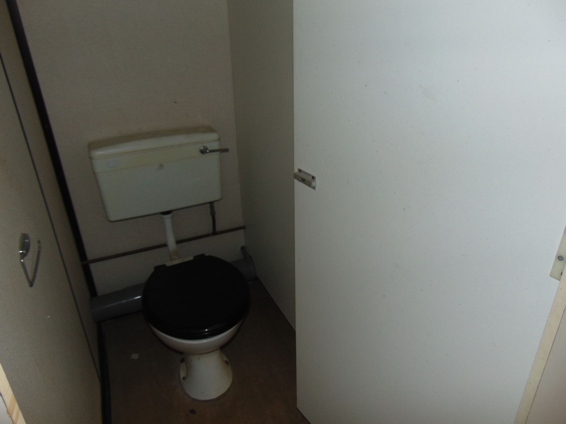Anti Vandal Site Toilet Block/Cabin - Image 7 of 11