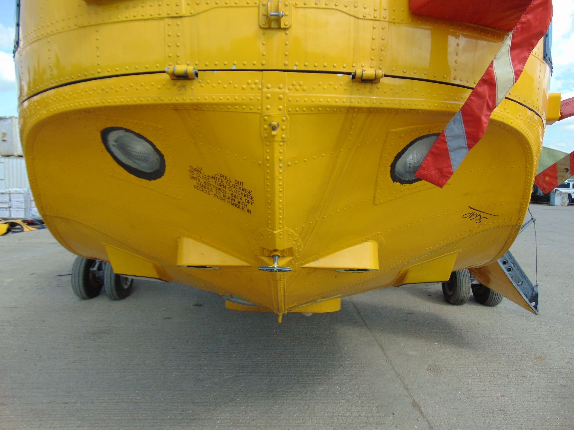 Westland Sea King HAR.3 (TAIL NUMBER ZE369) Airframe - Image 15 of 52