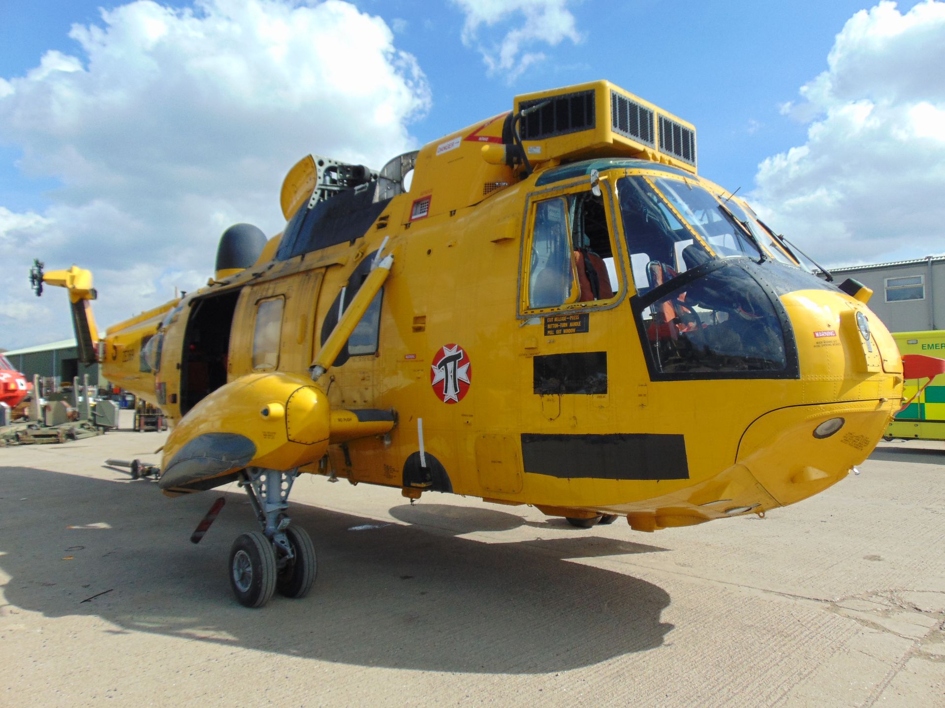 Westland Sea King HAR.3 (TAIL NUMBER ZE369) Airframe - Image 12 of 52