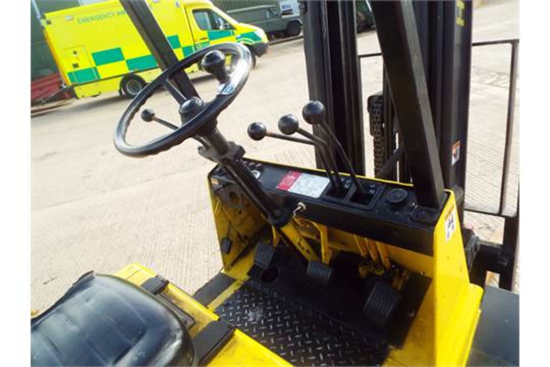 Hyster H1.75XL Counter Balance LPG Container Forklift - Image 11 of 19