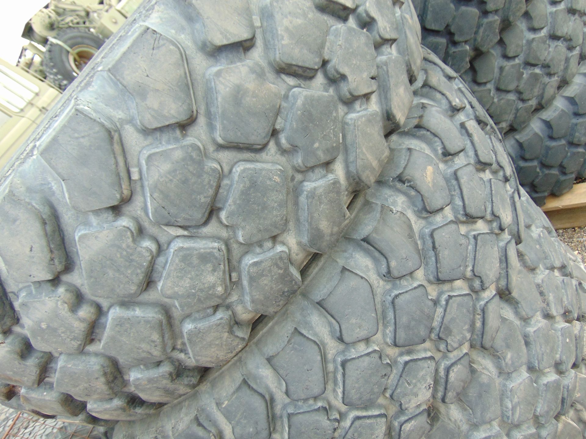 4 x Michelin XZL 395/85 R20 Tyres - Image 3 of 5