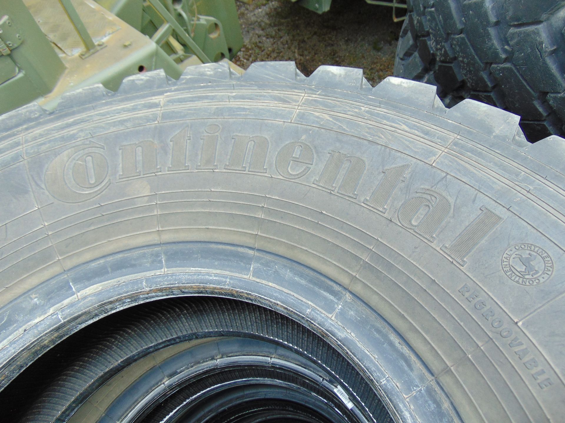 5 x Continental 14.00 R20 Tyres - Image 2 of 6