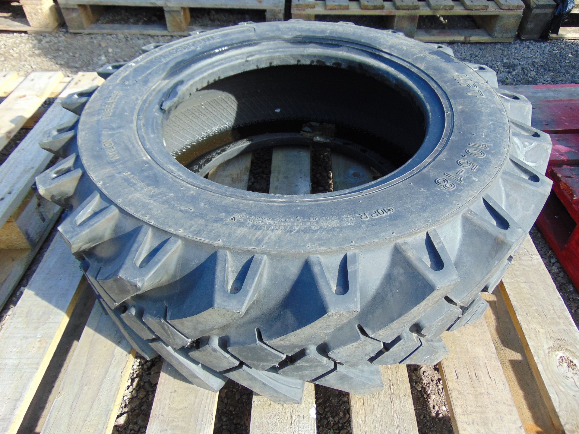 Kingstone MPT 10.5-18 Tyre