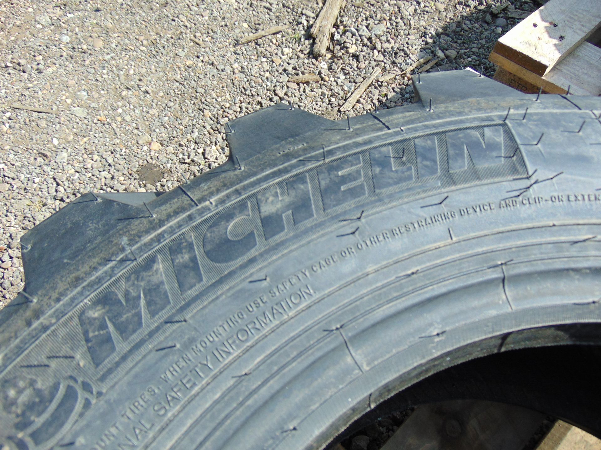 1 x Michelin Power CL 280/80-18 Tyre - Image 4 of 6