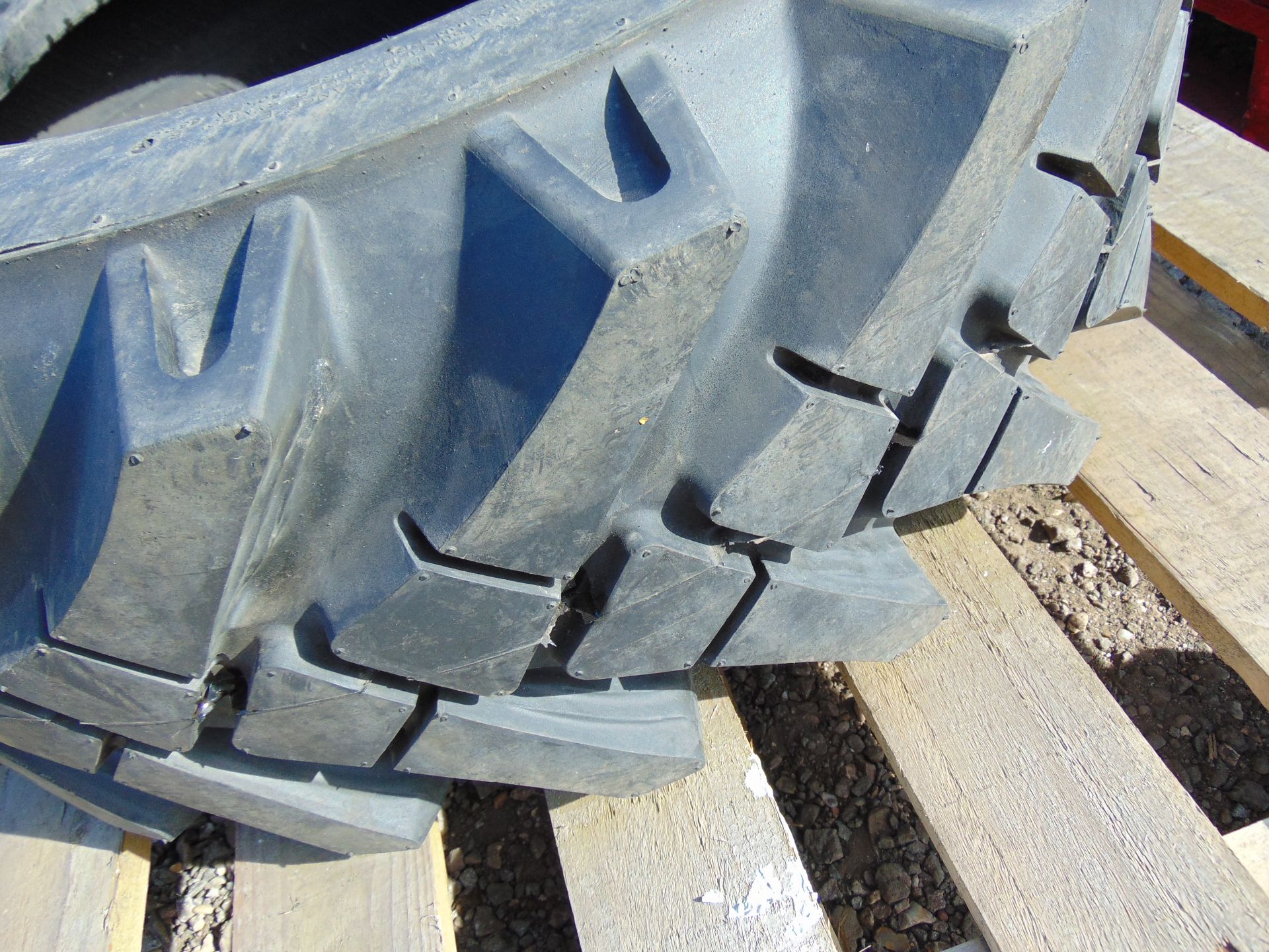 Kingstone MPT 10.5-18 Tyre - Image 6 of 6