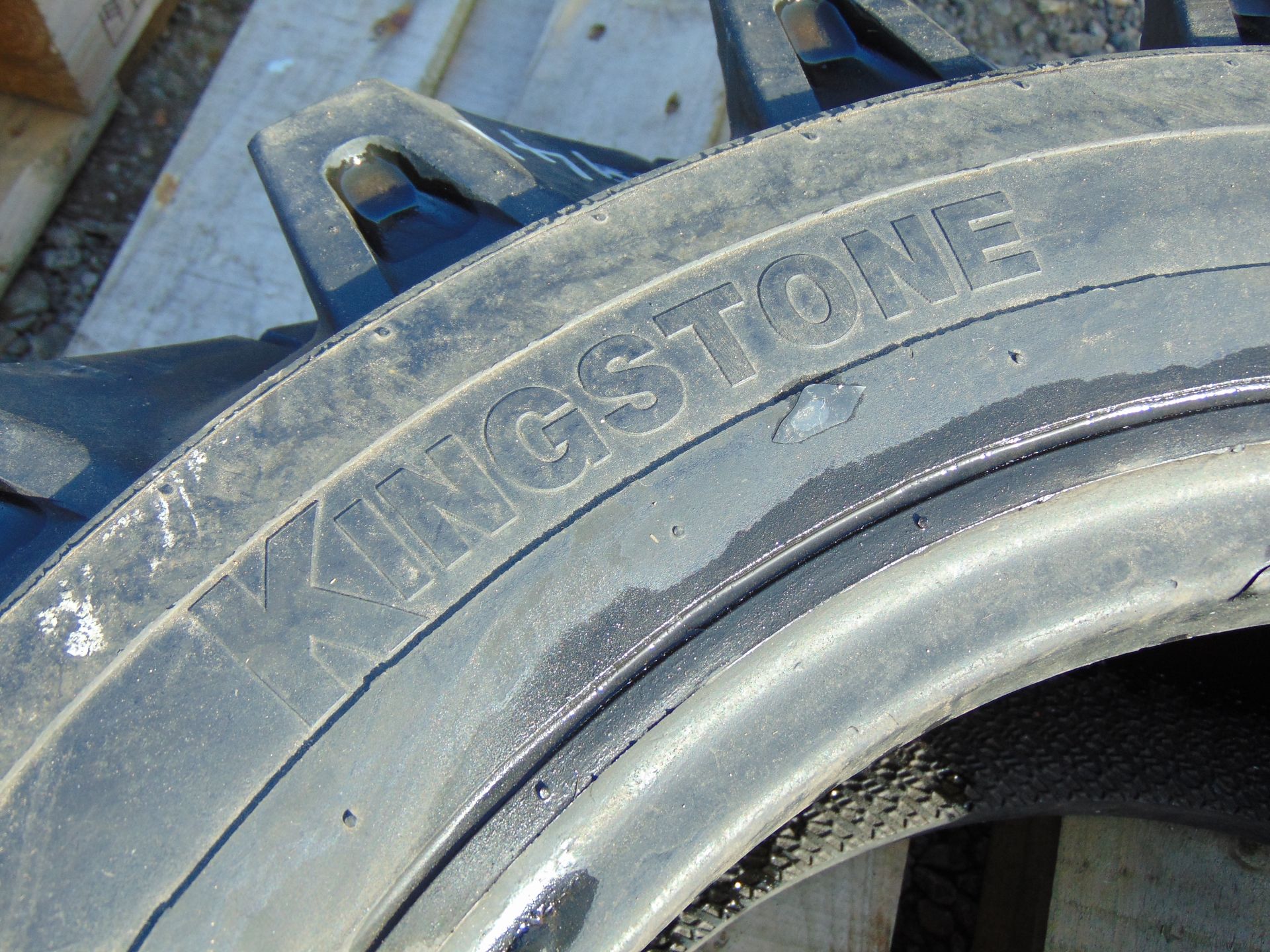 Kingstone MPT 10.5-18 Tyre - Image 2 of 6