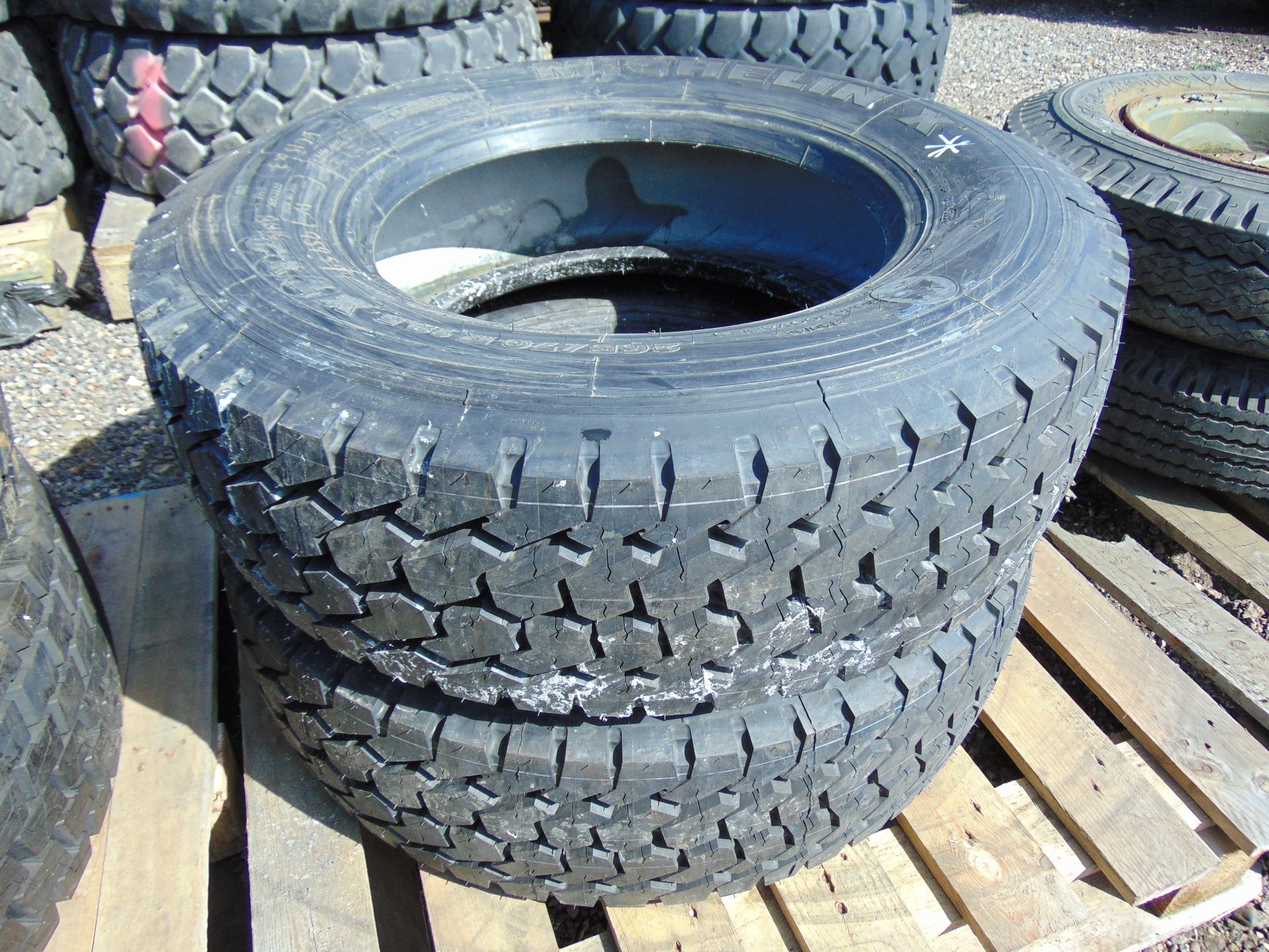 2 x Michelin XTY 2 265/70 R19.5 Tyres