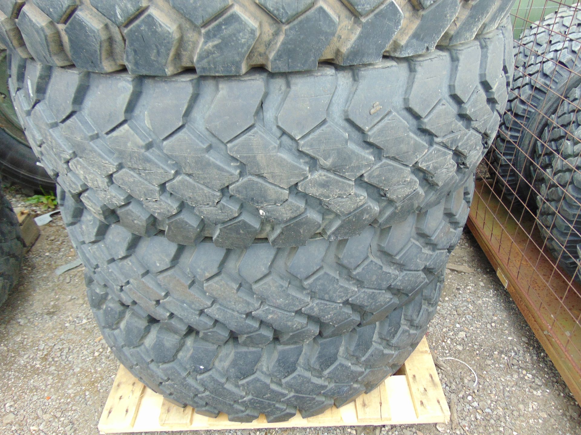 5 x Continental 14.00 R20 Tyres - Image 6 of 6