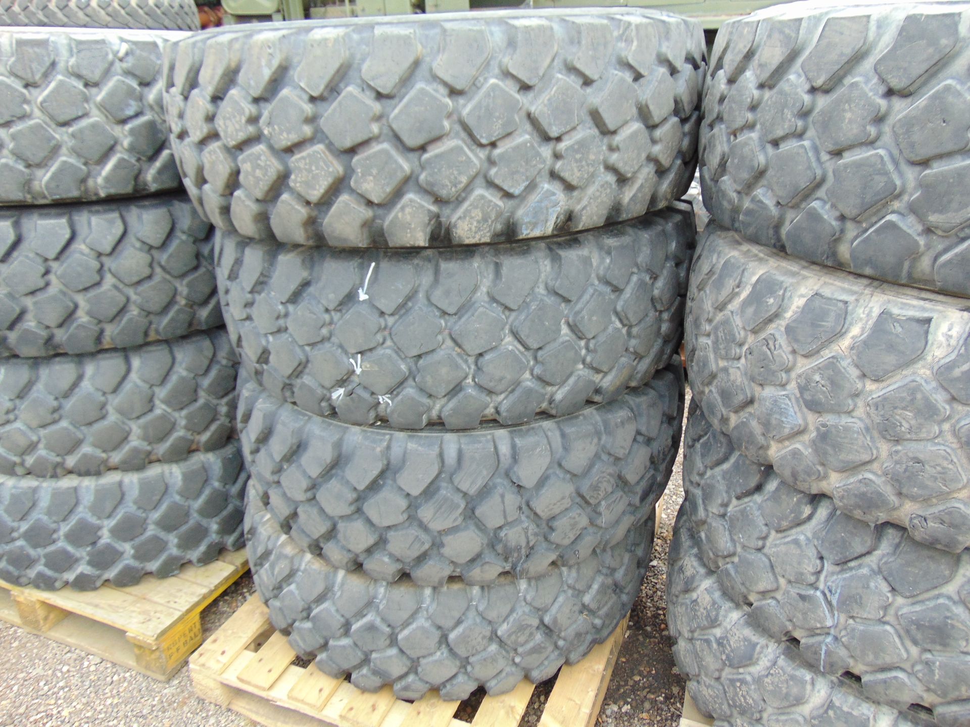 4 x Michelin XZL 395/85 R20 Tyres