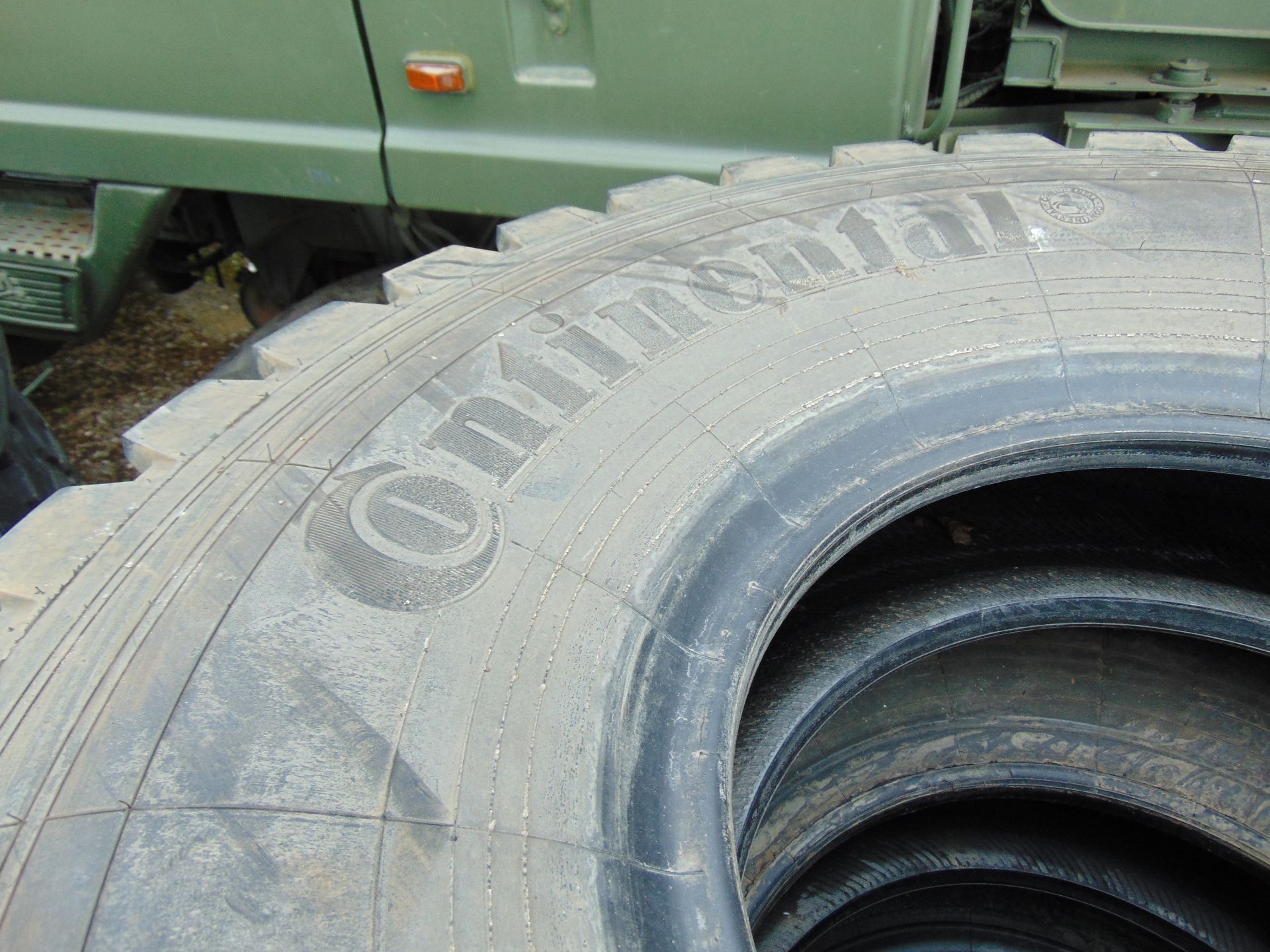 5 x Continental 14.00 R20 Tyres - Image 2 of 6