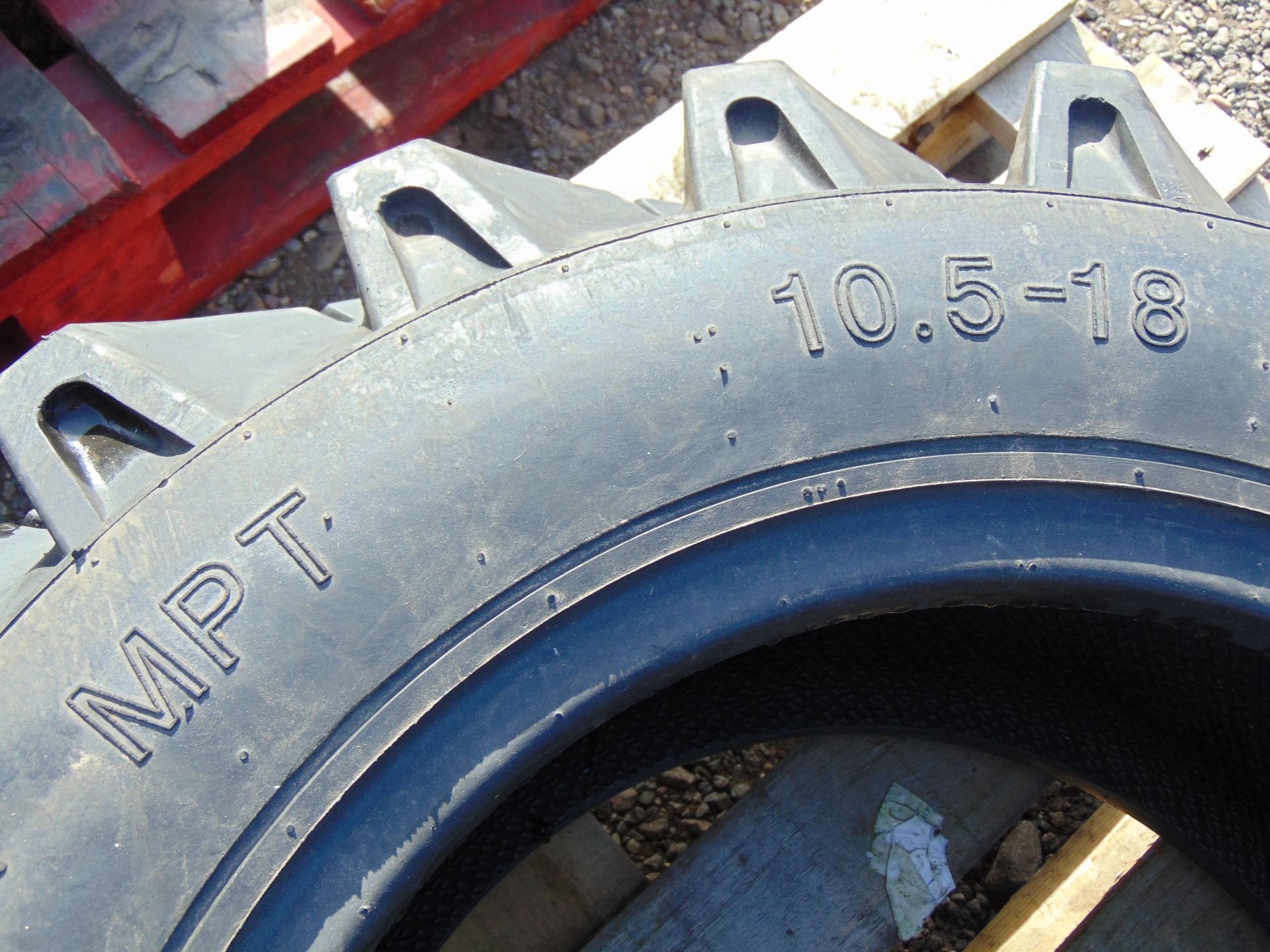 Kingstone MPT 10.5-18 Tyre - Image 3 of 6