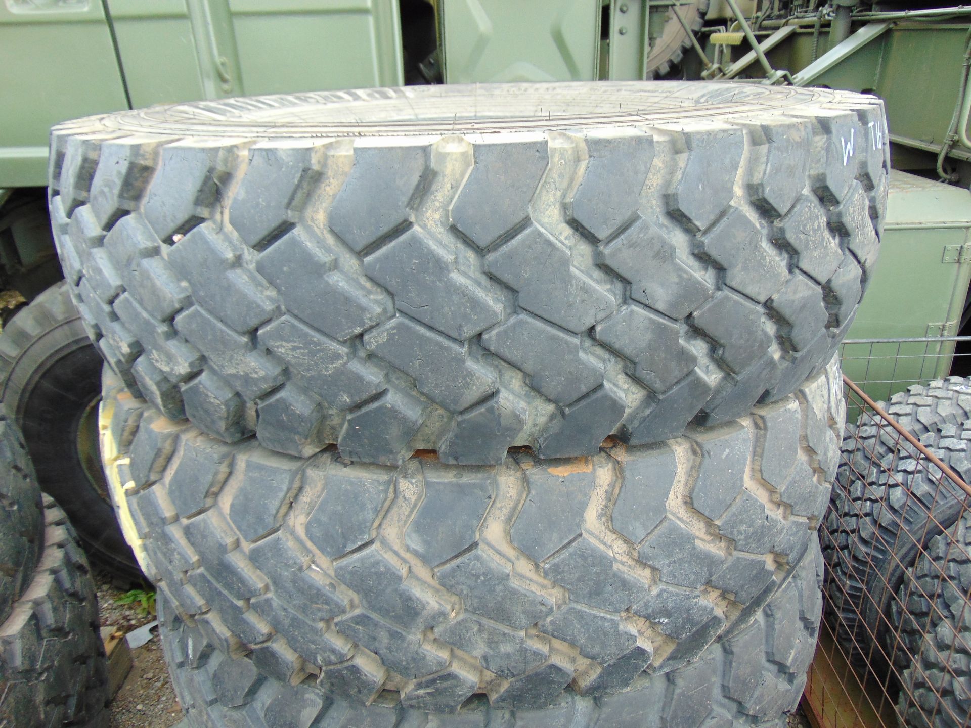 5 x Continental 14.00 R20 Tyres - Image 5 of 6