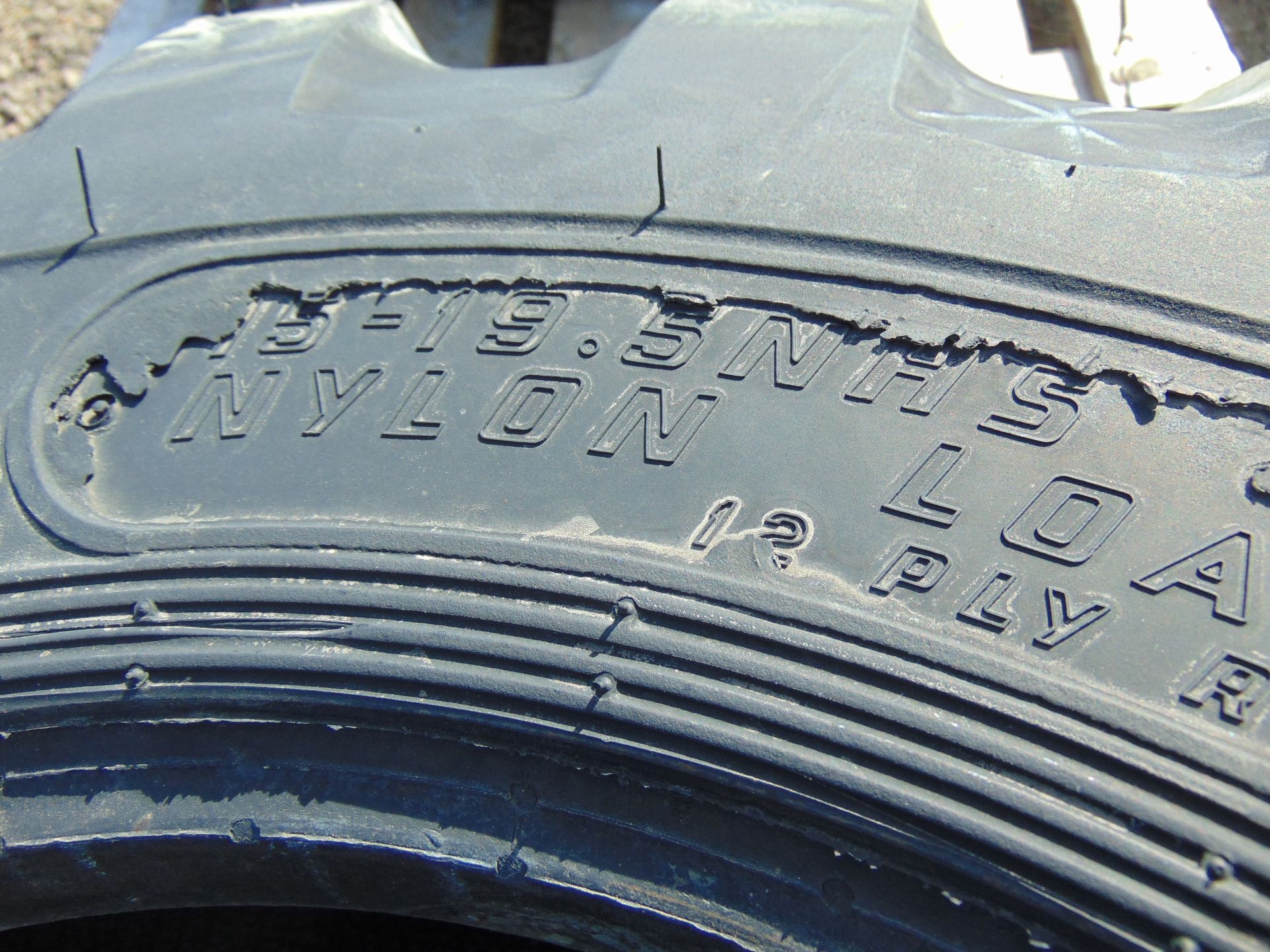 1 x Firestone 15-19.5 SUPER TRACTION DUPLEX Tyre - Image 6 of 6