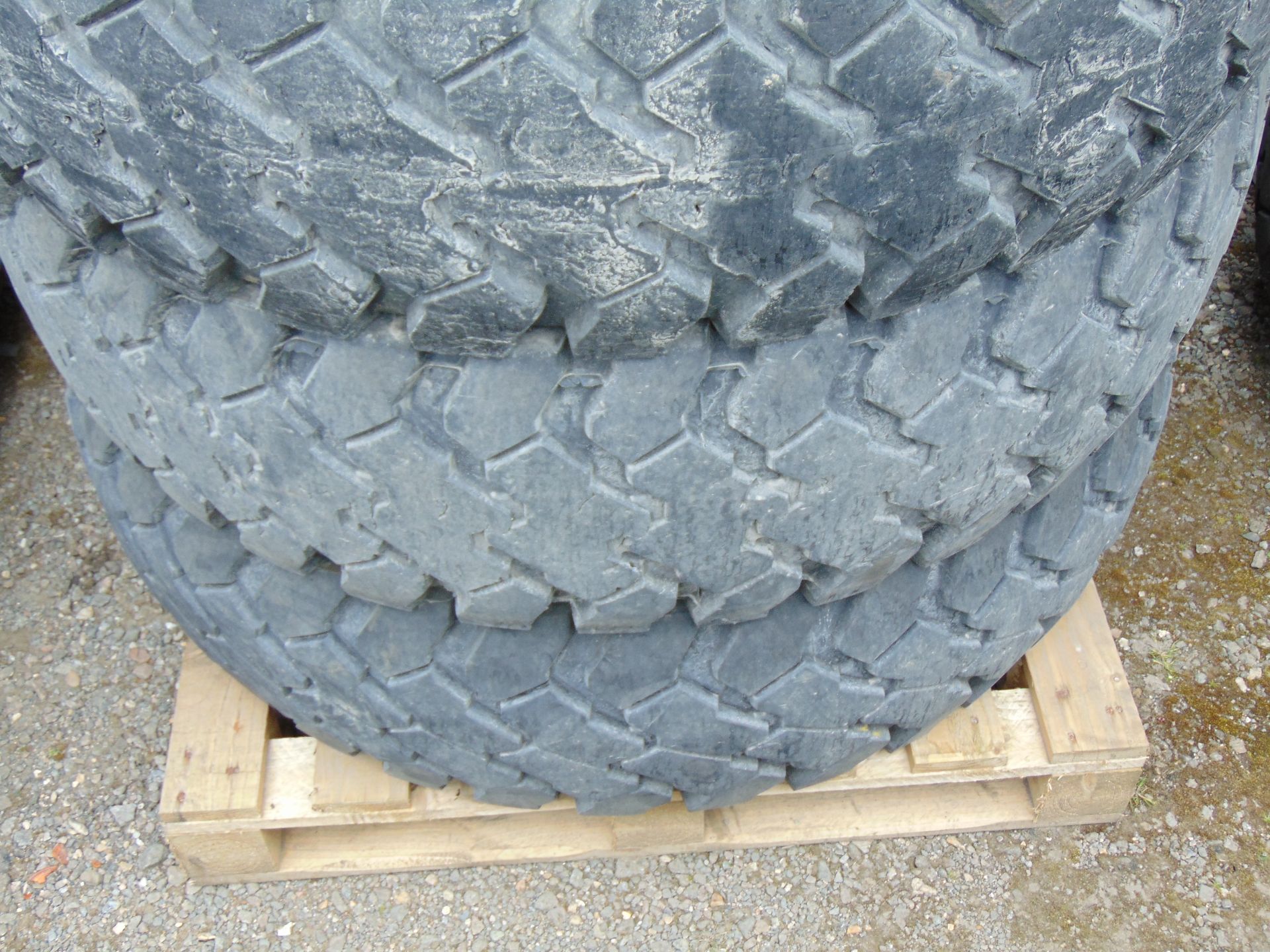 5 x Continental 14.00 R20 Tyres - Image 6 of 6