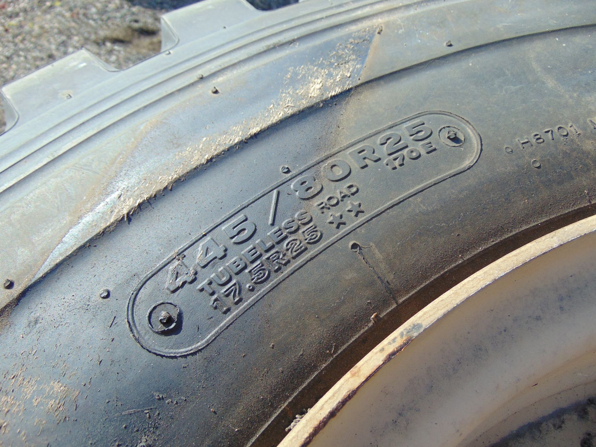 4 x Bridgestone V-Steel G-Traction 445/80 R25 Tyres with 10 Stud Rims - Image 4 of 8