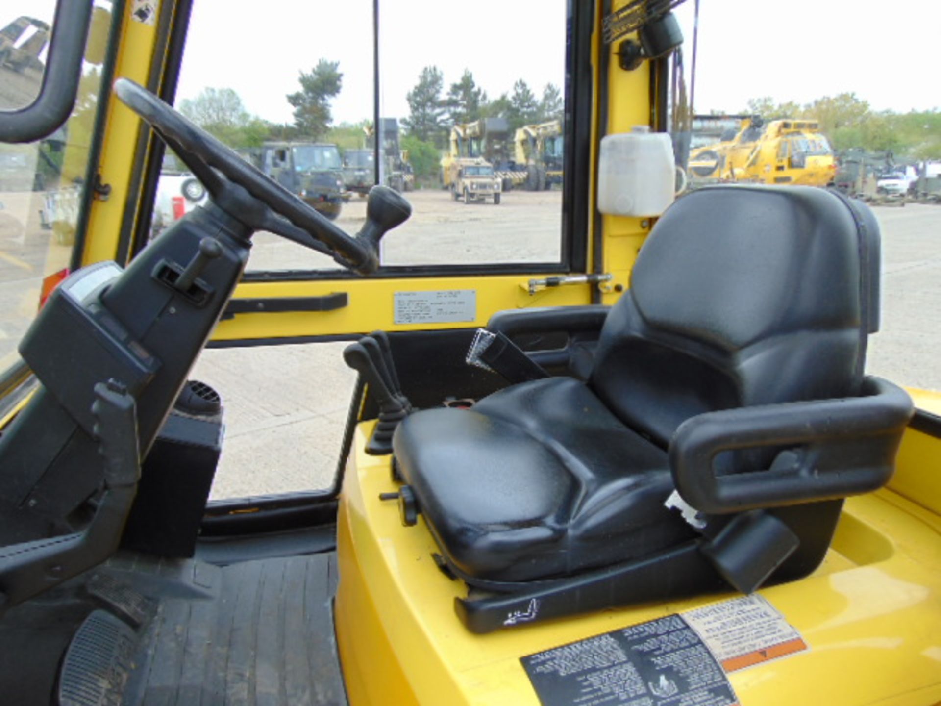 Hyster 3.00 XM Counter Balance Diesel Forklift ONLY 818 HOURS! - Image 14 of 21