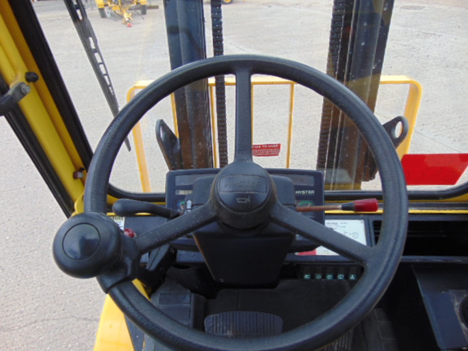 Hyster 3.00 XM Counter Balance Diesel Forklift ONLY 818 HOURS! - Image 12 of 21