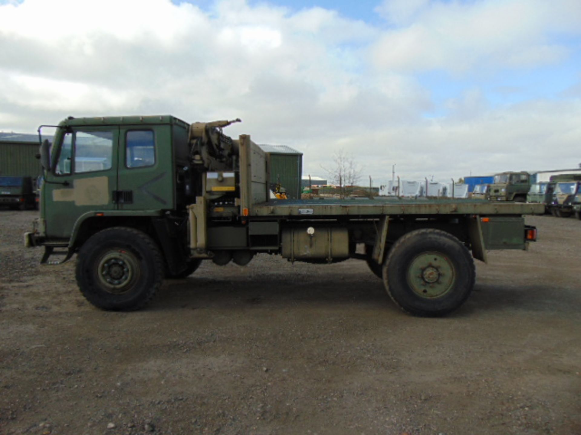 Leyland DAF 4X4 Truck complete with Atlas Crane - Image 4 of 17