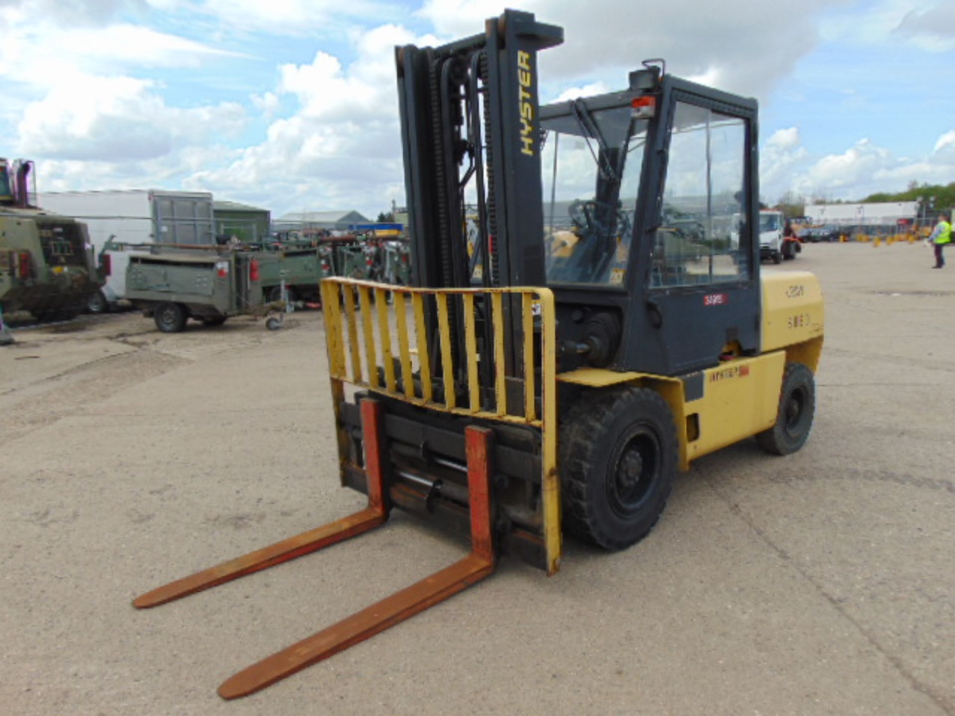 Hyster H5.00XL Counter Balance Diesel Forklift ONLY 463 Hours! - Image 4 of 21