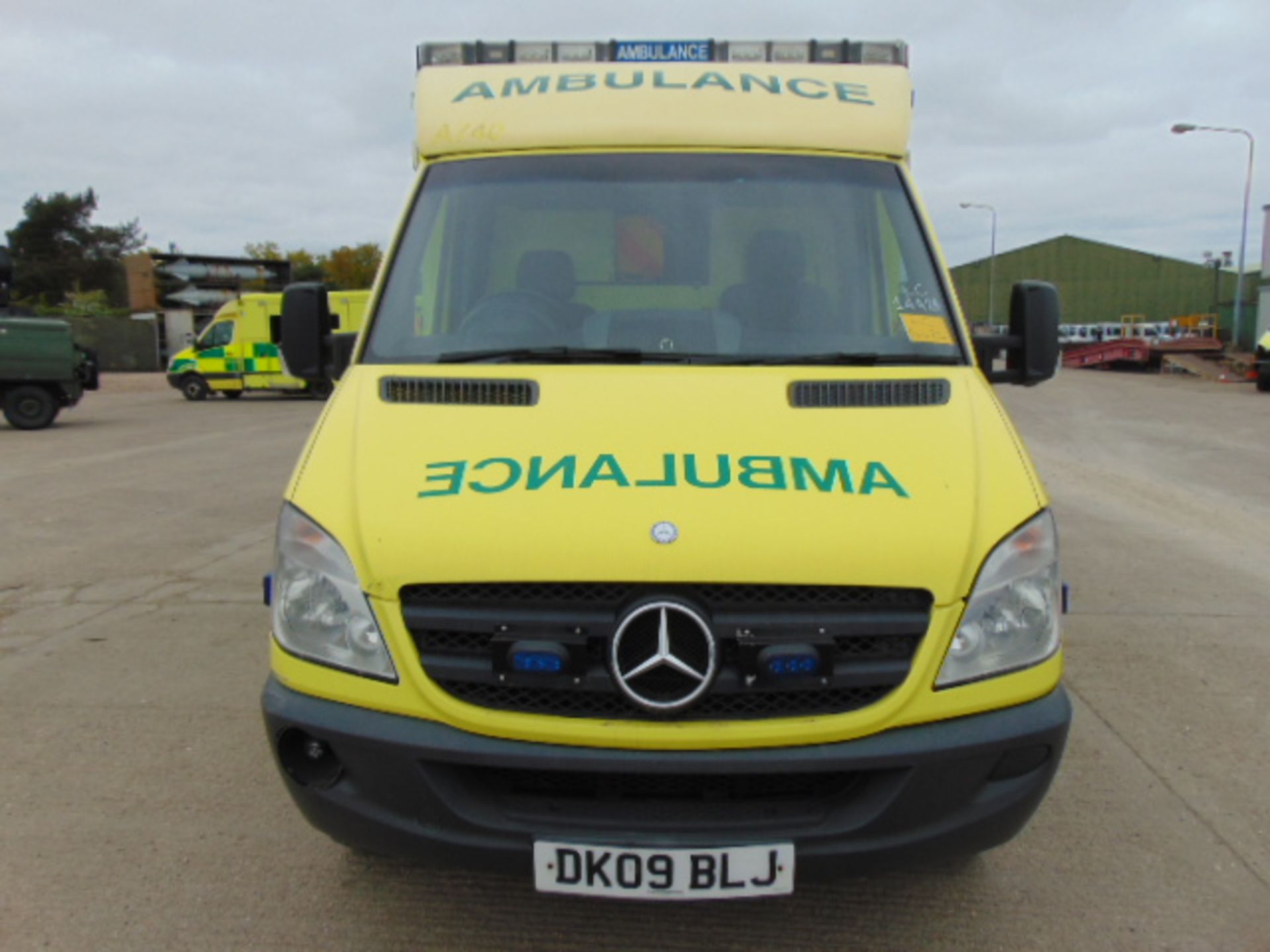 Mercedes Sprinter 515 CDI Turbo diesel ambulance - Image 2 of 18