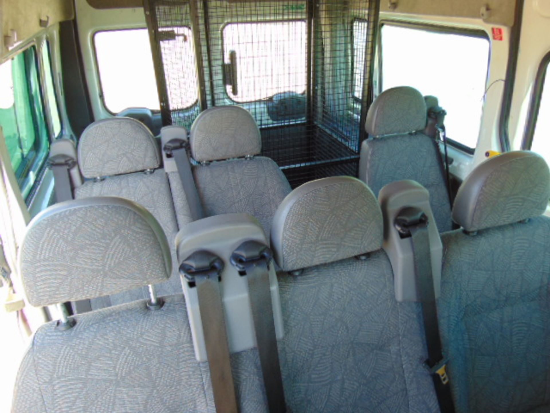 Ford Transit Minibus - Image 14 of 19