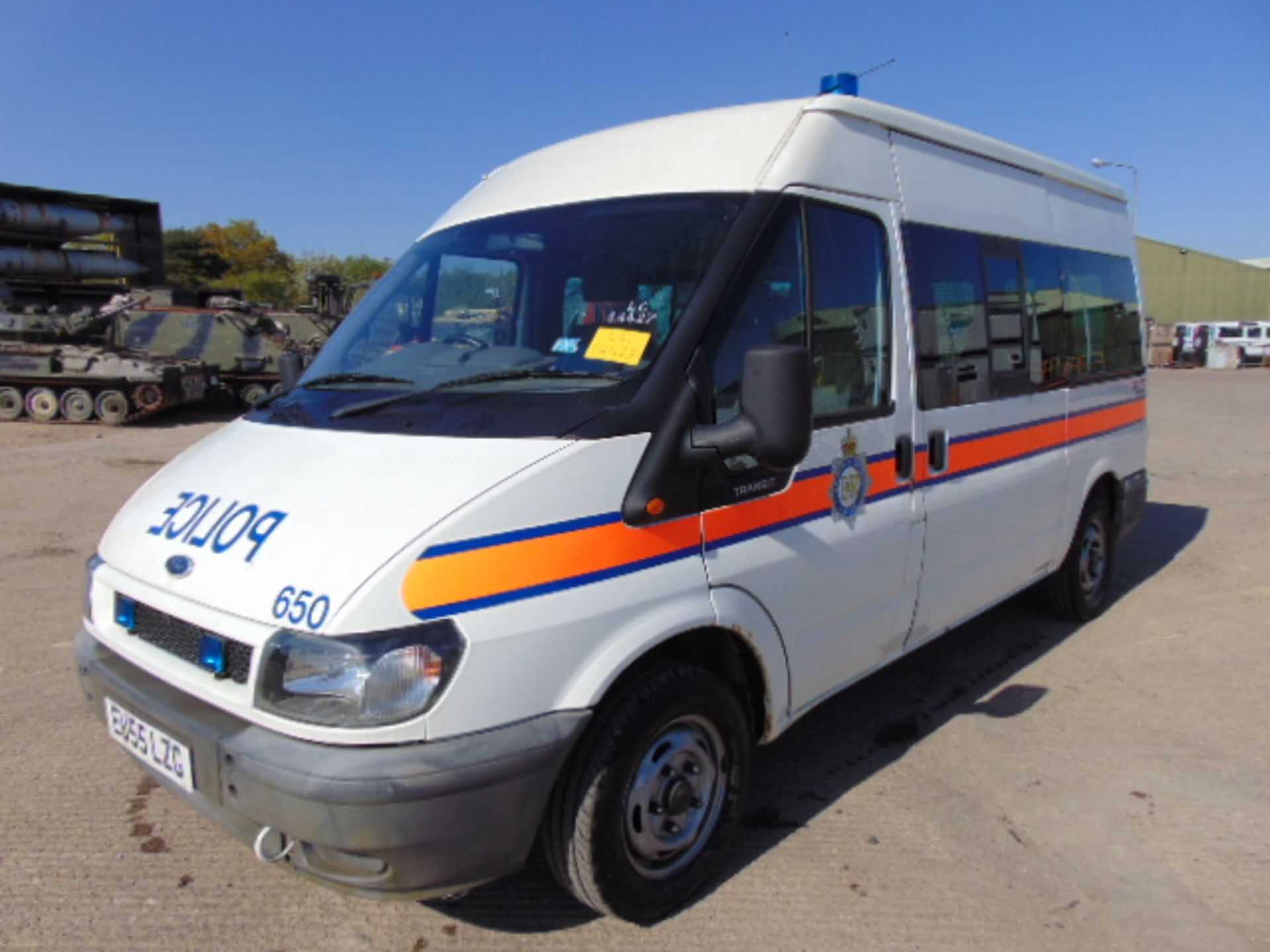 Ford Transit Minibus - Image 3 of 19