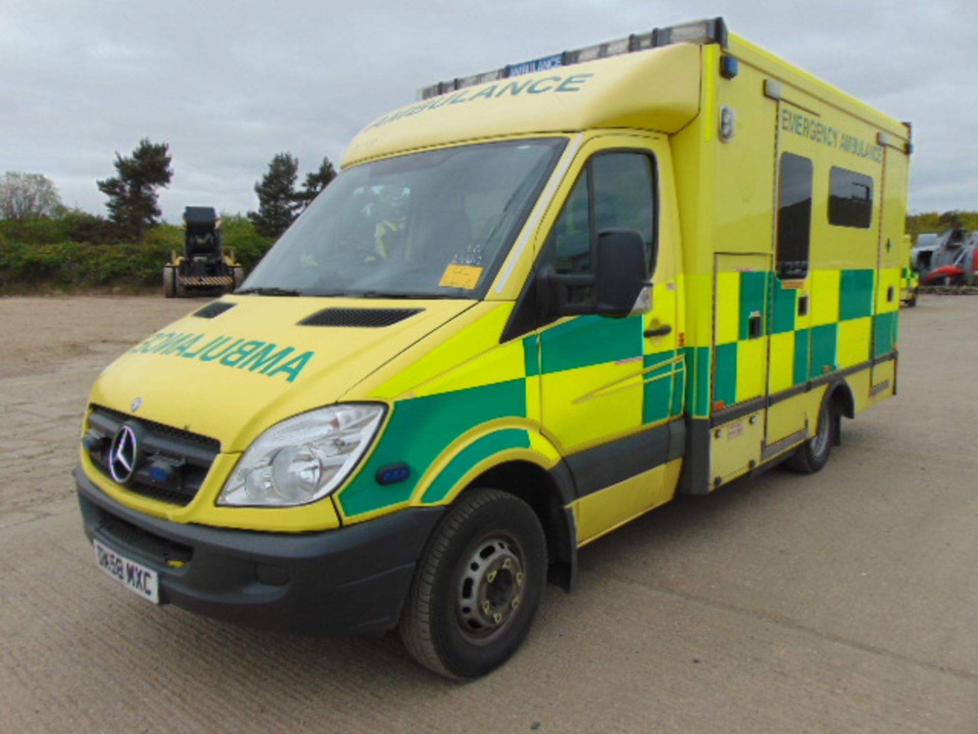 Mercedes Sprinter 515 CDI Turbo diesel ambulance - Image 3 of 21