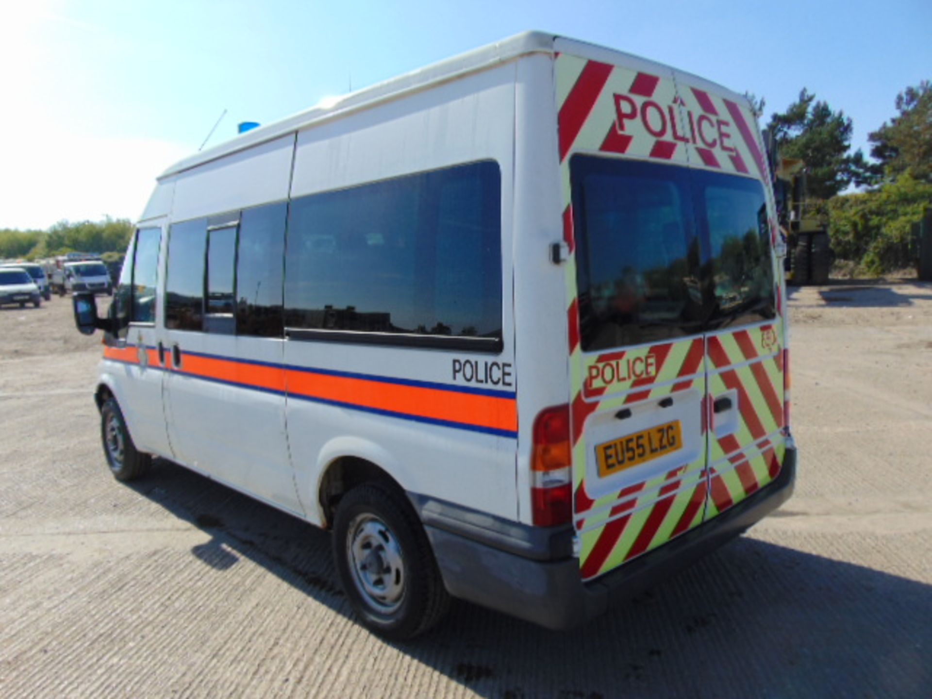 Ford Transit Minibus - Image 8 of 19