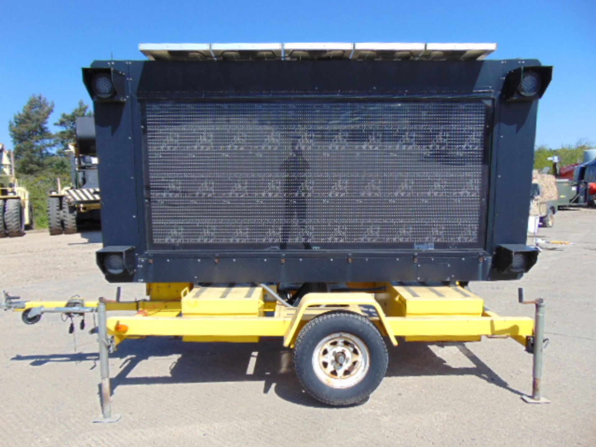 Trailer Mounted Solar Message Board - Image 2 of 12