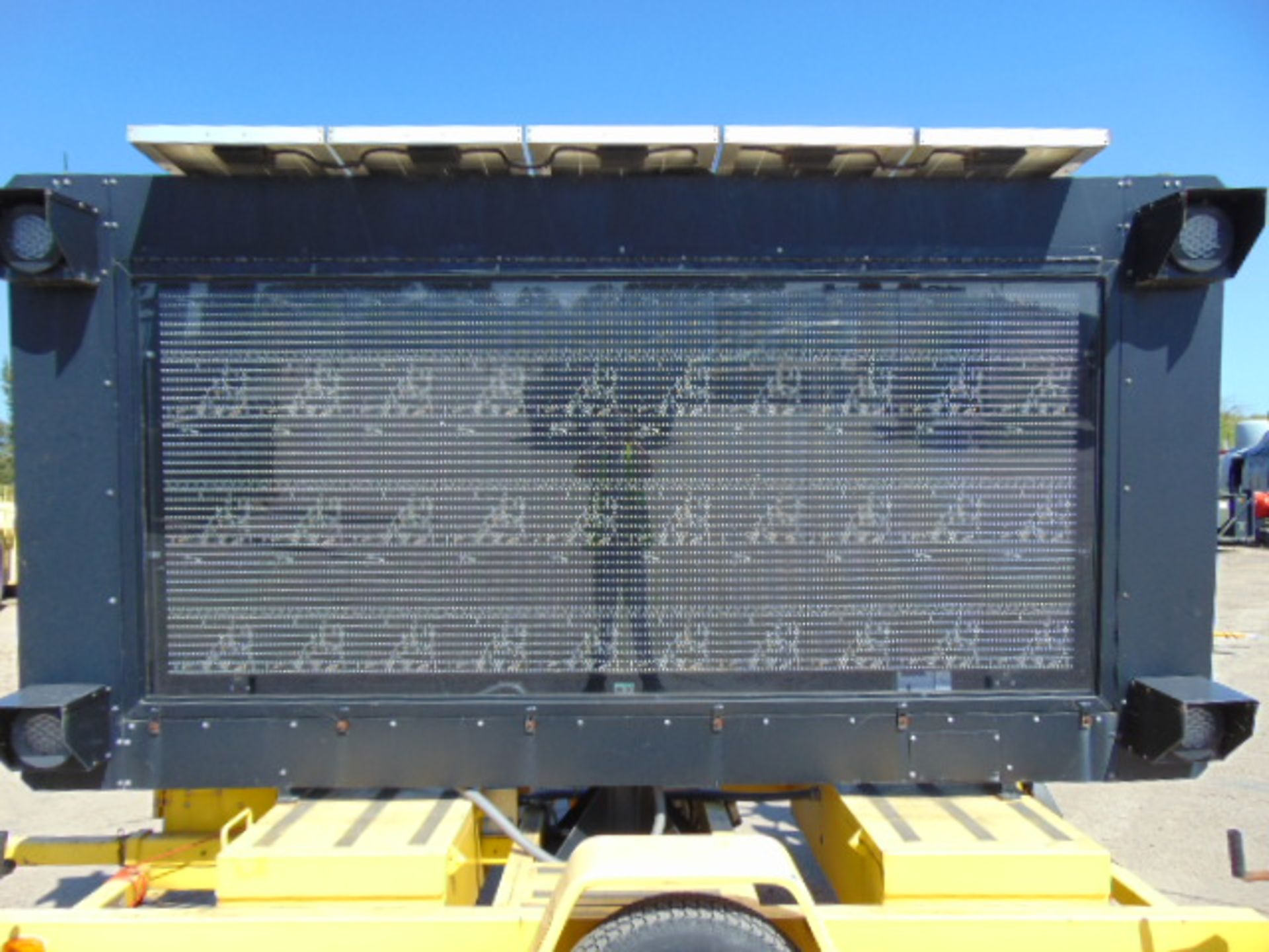 Trailer Mounted Solar Message Board - Image 3 of 12