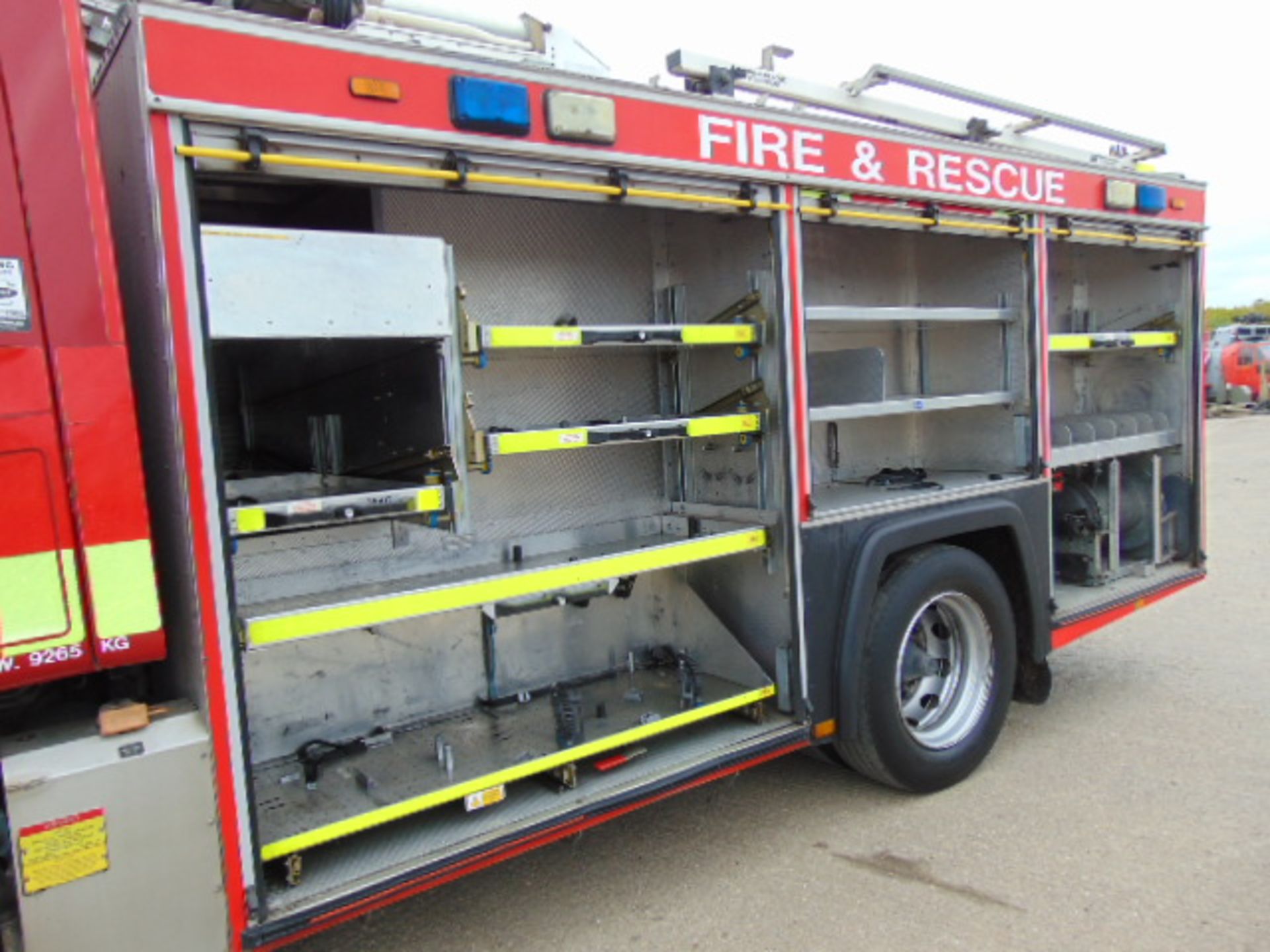 Scania 94D 260 / Emergency One Fire Engine - Image 24 of 33