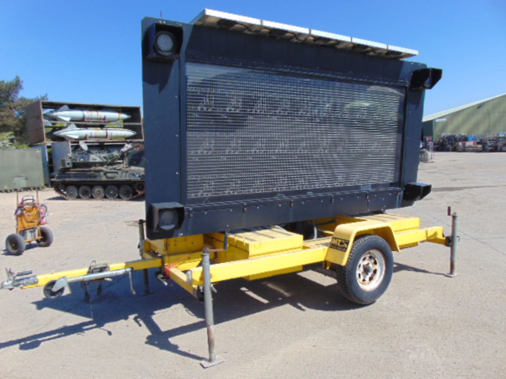 Trailer Mounted Solar Message Board - Image 4 of 12