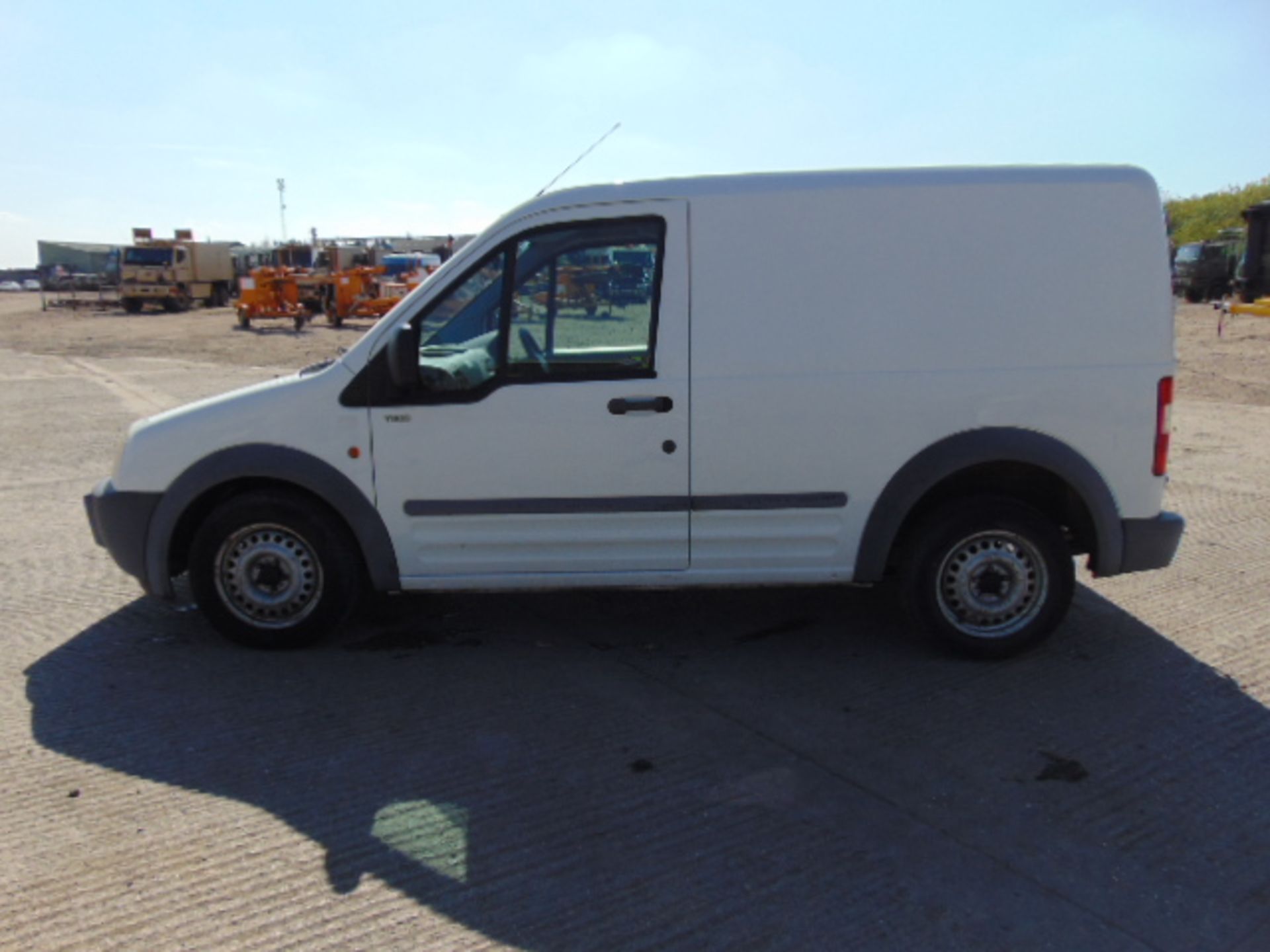 Ford Transit Connect T200 TDDi Panel Van - Image 4 of 18