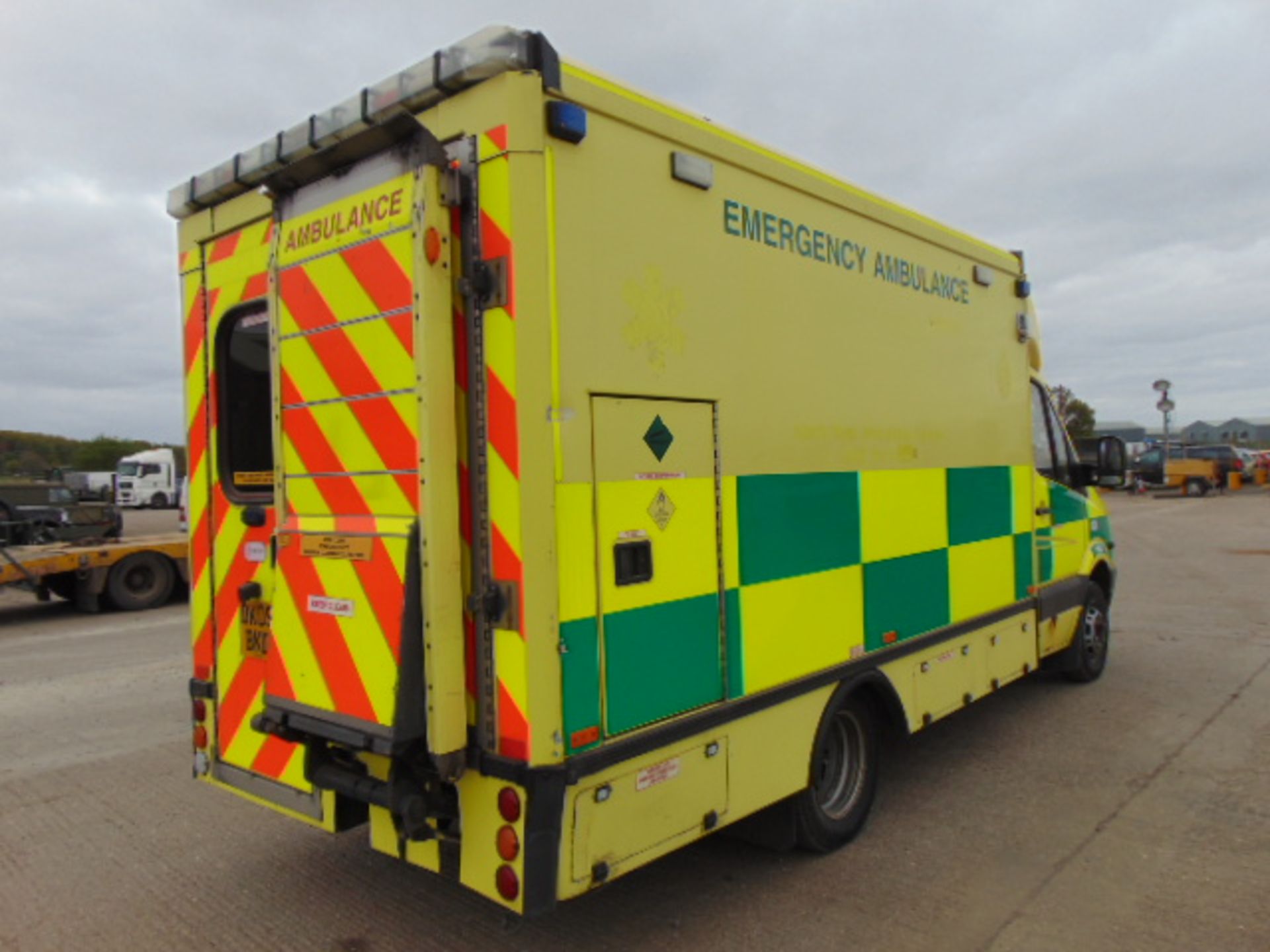 Mercedes Sprinter 515 CDI Turbo diesel ambulance - Image 6 of 22