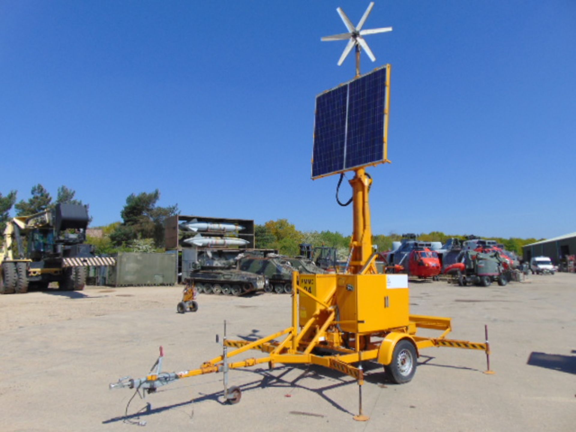 Trailer Mounted Solar/Wind Powered CCTV Unit on 15m Clark Hydraulic Mast - Image 6 of 17