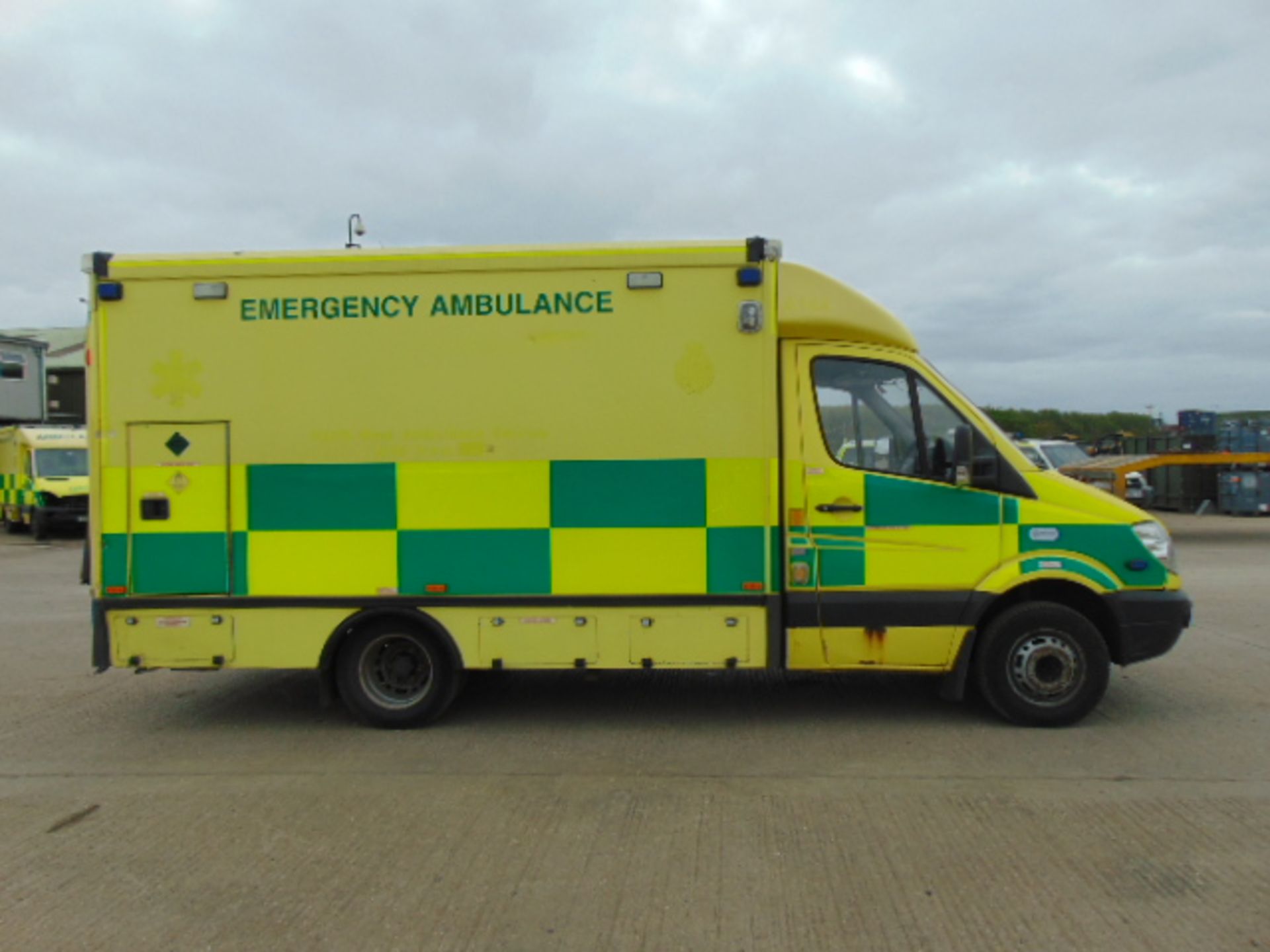 Mercedes Sprinter 515 CDI Turbo diesel ambulance - Image 5 of 22