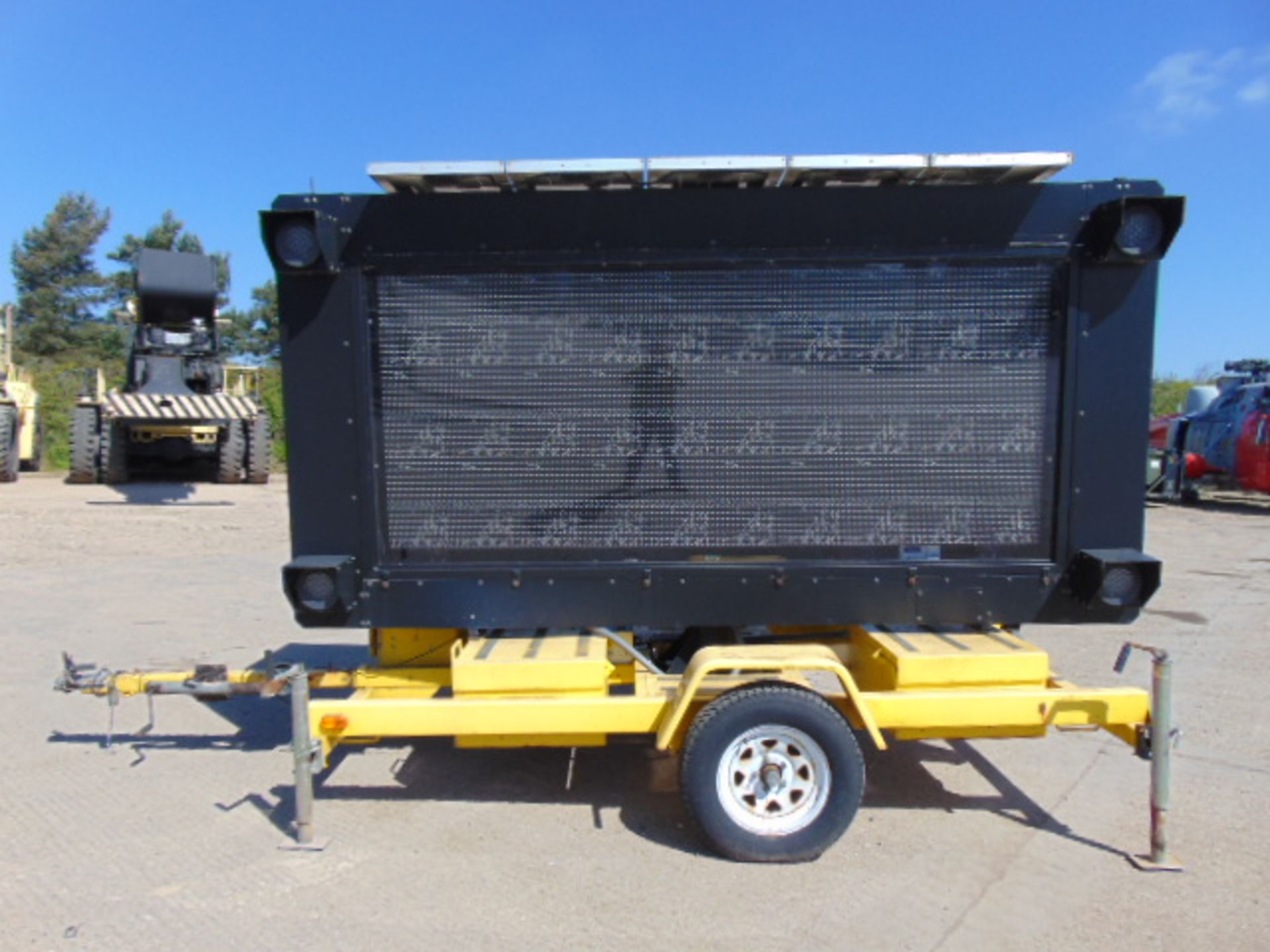 Trailer Mounted Solar Message Board - Image 2 of 13