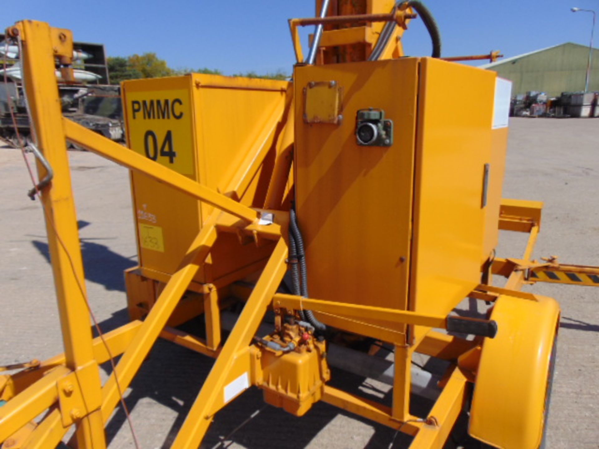 Trailer Mounted Solar/Wind Powered CCTV Unit on 15m Clark Hydraulic Mast - Image 7 of 17