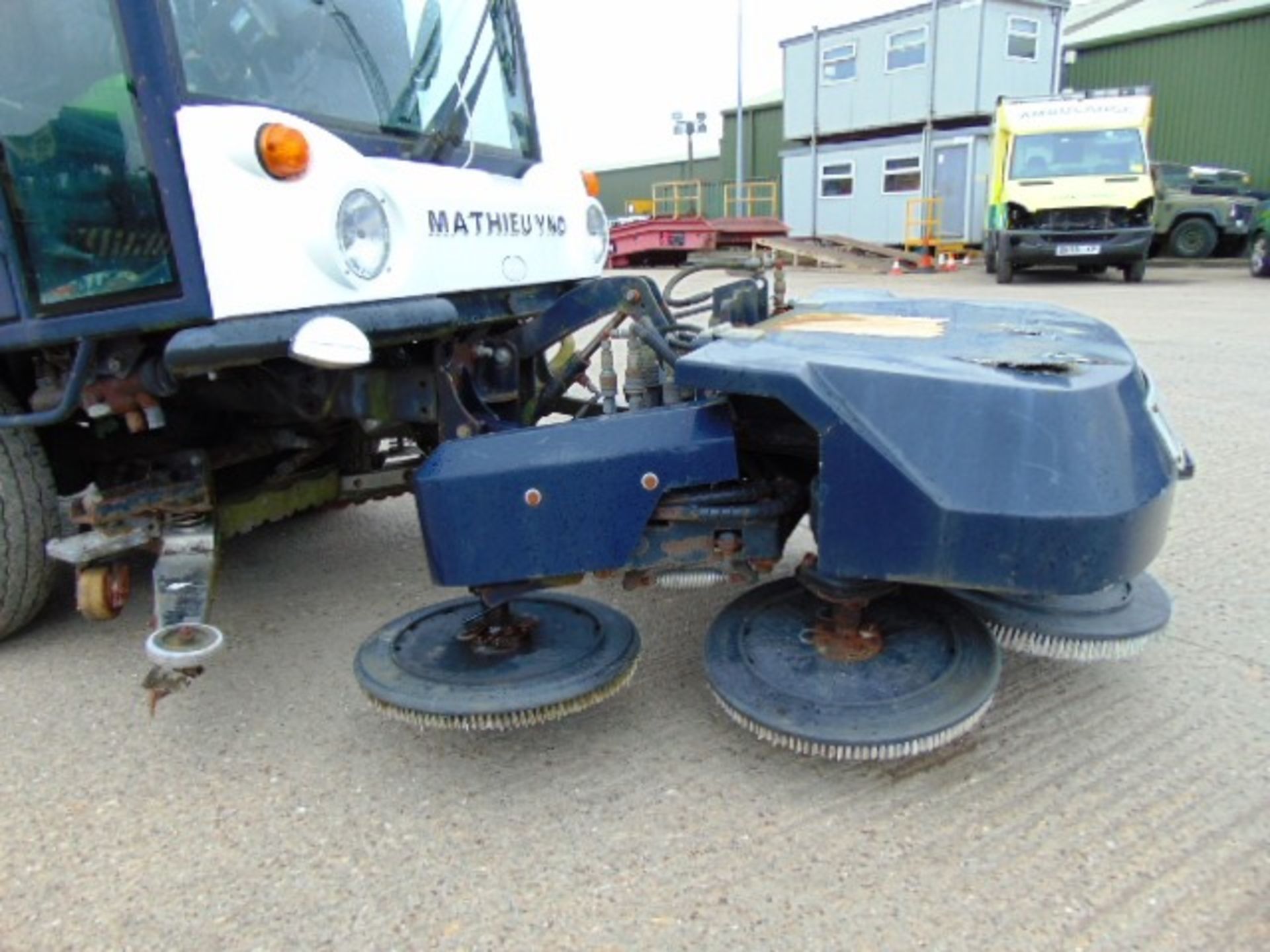 Mathieu YNO Aquazura 4.5t 2.8D Sweeper/Scrubber - Image 16 of 19