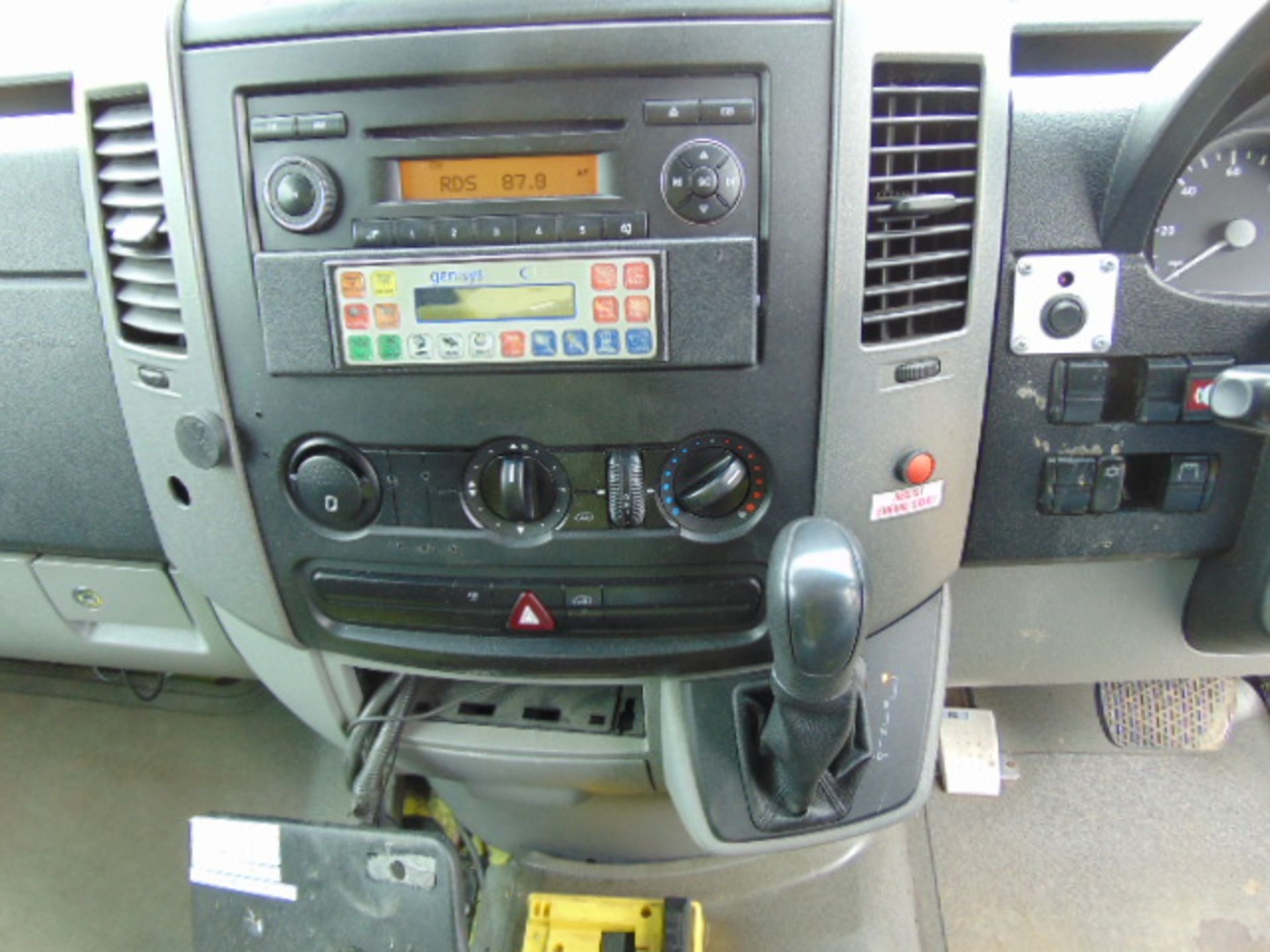 Mercedes Sprinter 515 CDI Turbo diesel ambulance - Image 11 of 22