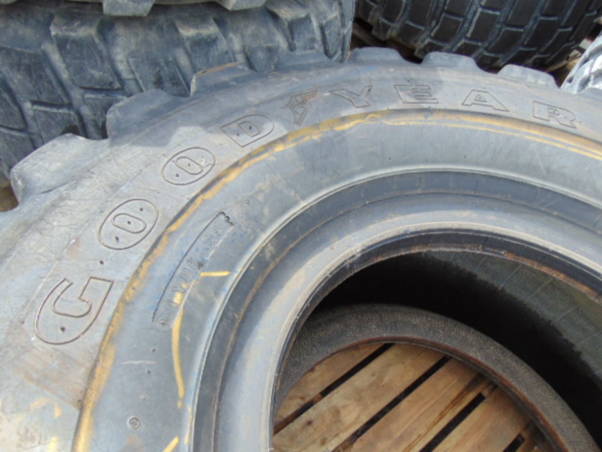 1 x Goodyear GP-30 650/65 R25 Tyre - Image 4 of 6