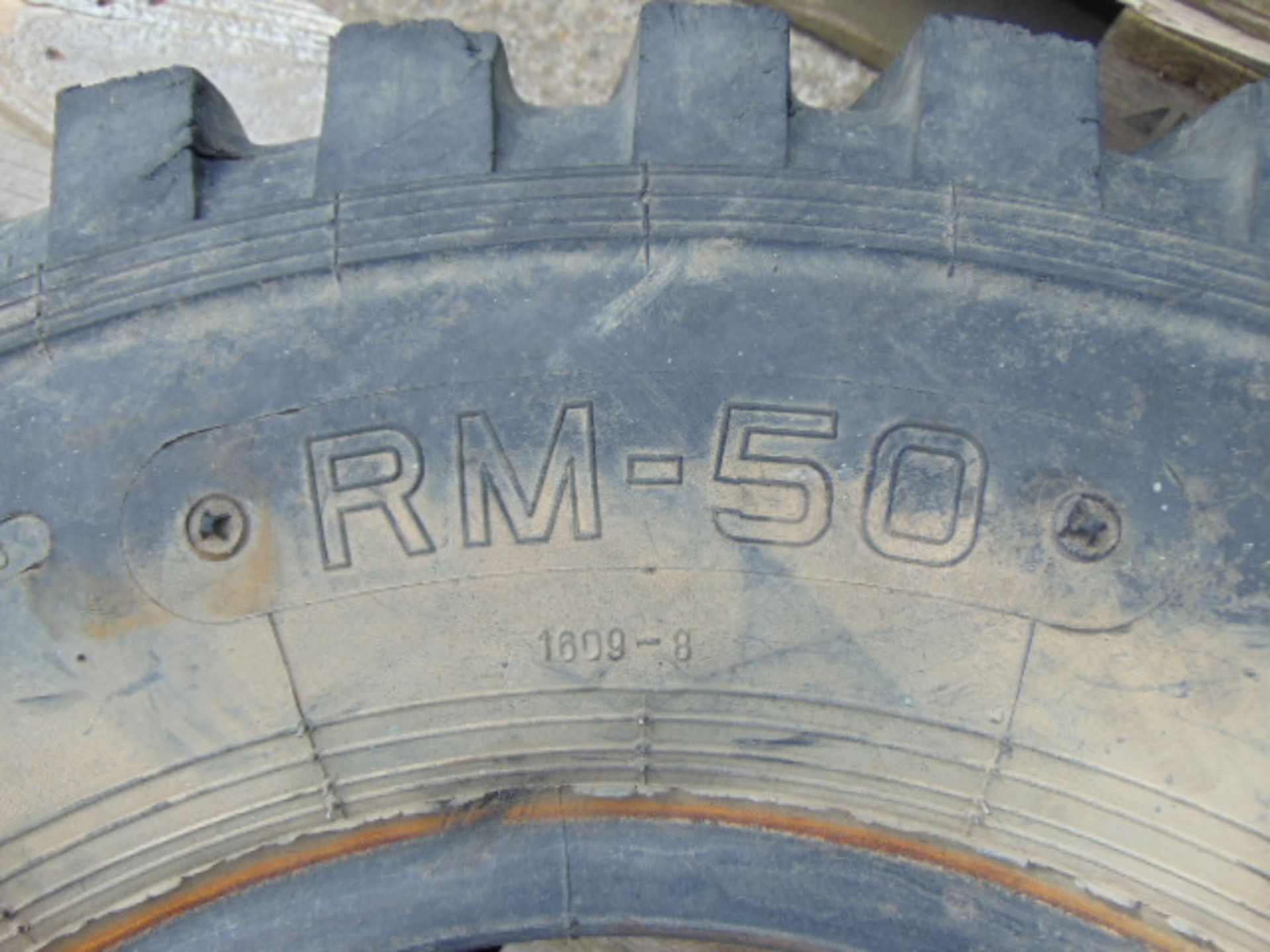 1 x Starmaxx RM-50 9.00-16 Tyre - Image 5 of 5
