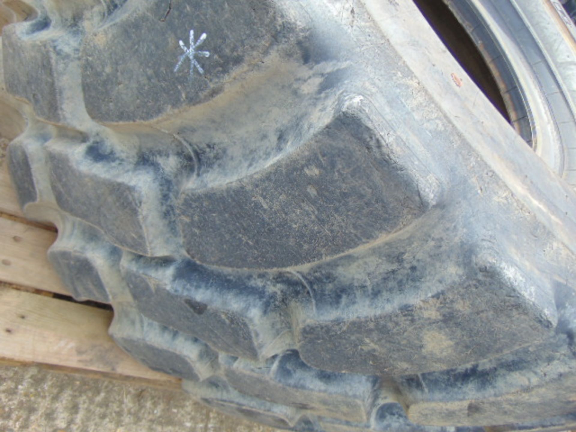 1 x Goodyear GP-30 650/65 R25 Tyre - Image 3 of 6