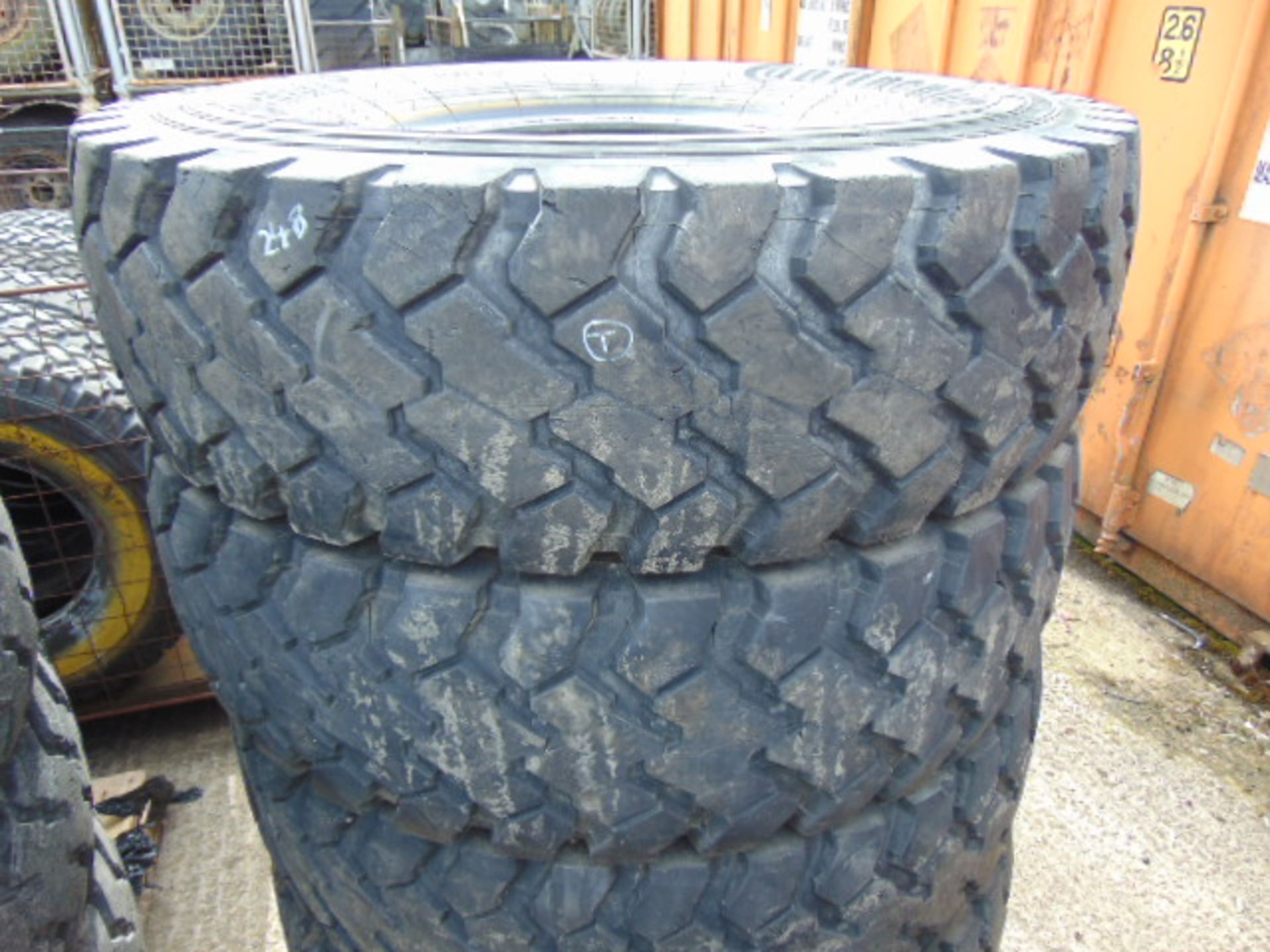 4 x Continental 14.00 R20 Tyres - Image 2 of 5