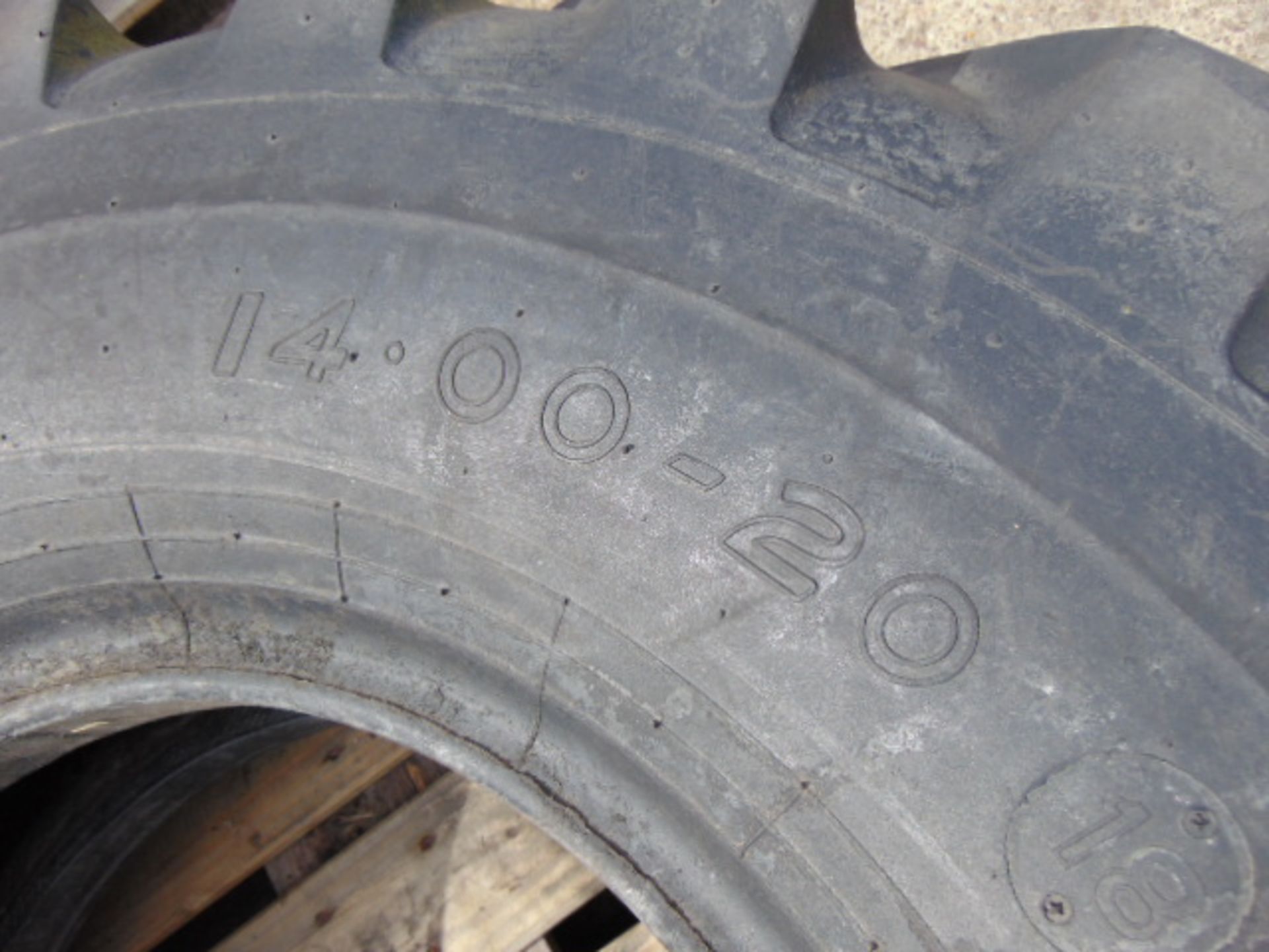 1 x Simex Military R/F 14.00-20 Tyre - Image 5 of 5