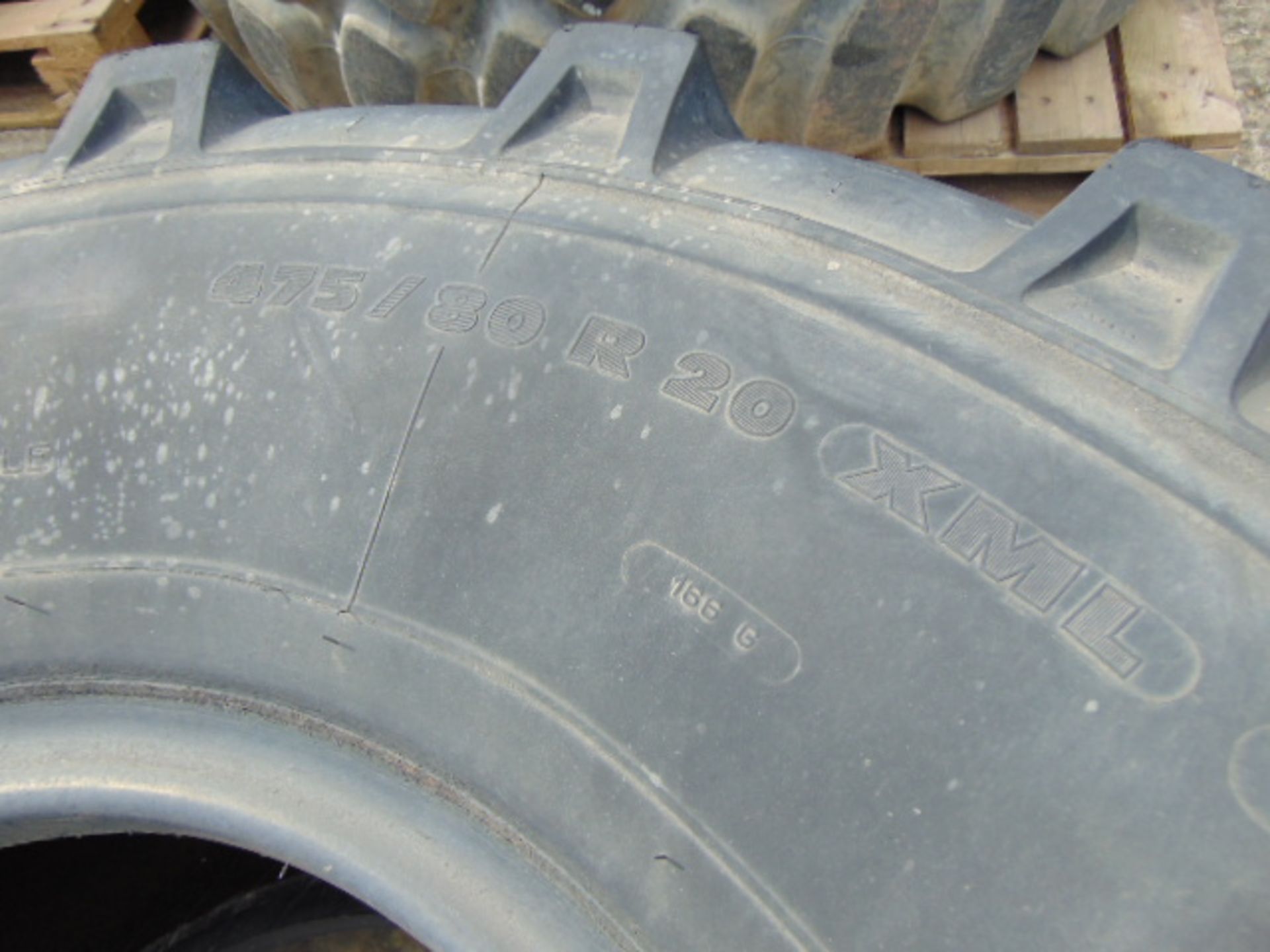 1 x Michelin 475/80 R20 XML Tyre - Image 5 of 5