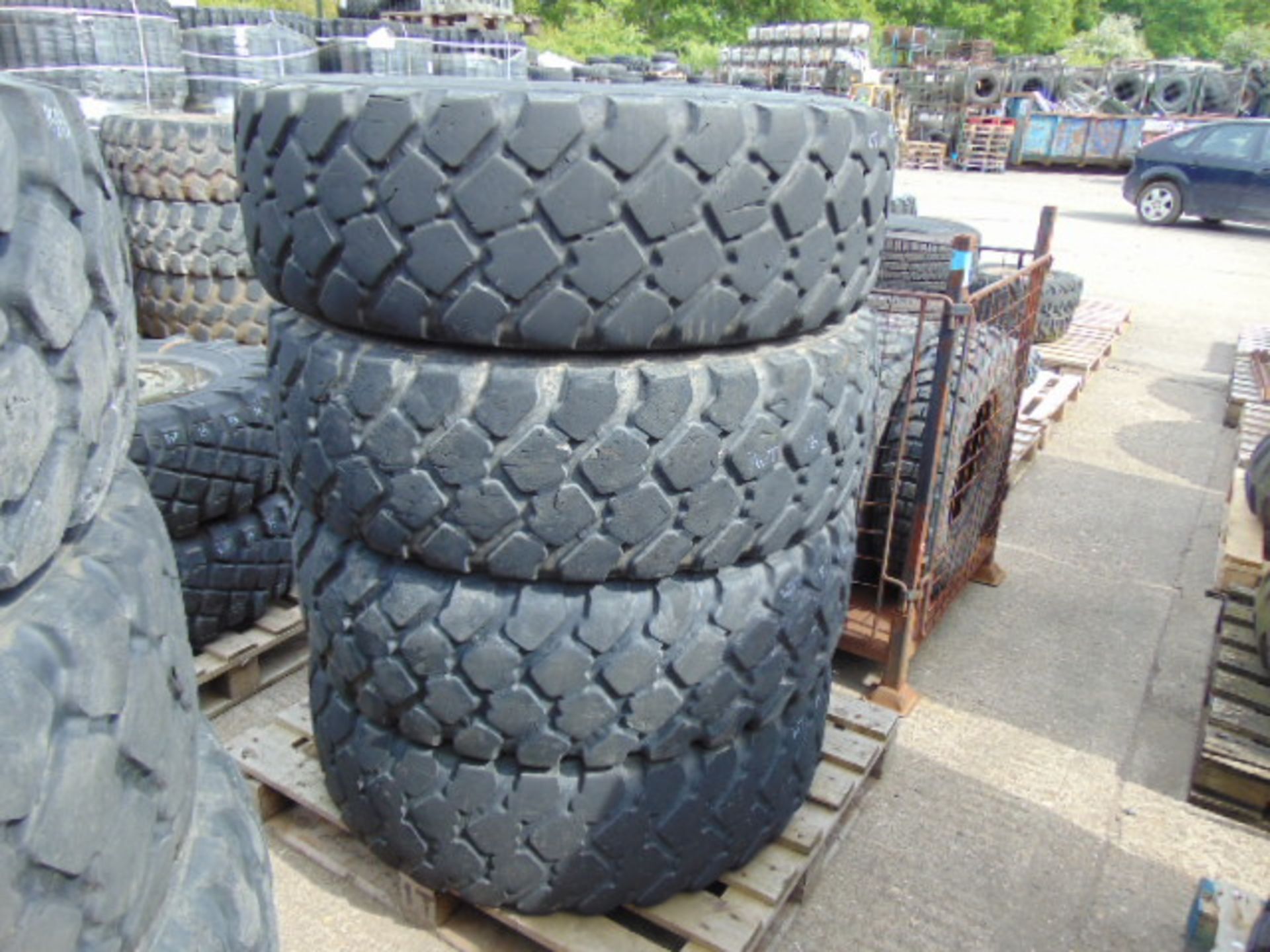 4 x Michelin 365/85 R20 XZL Tyres