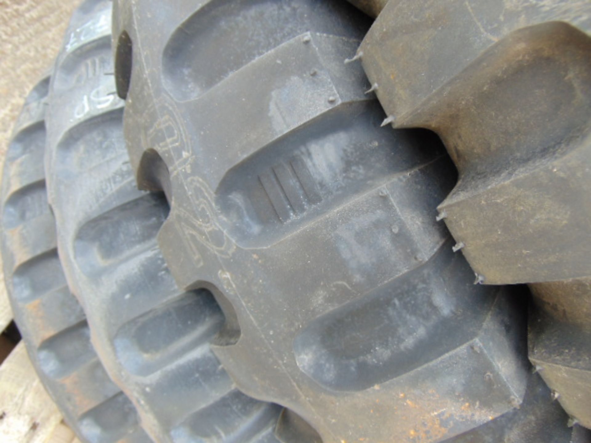 4 x S.T.A. 9.00-20 Crossply Tyres - Image 3 of 5